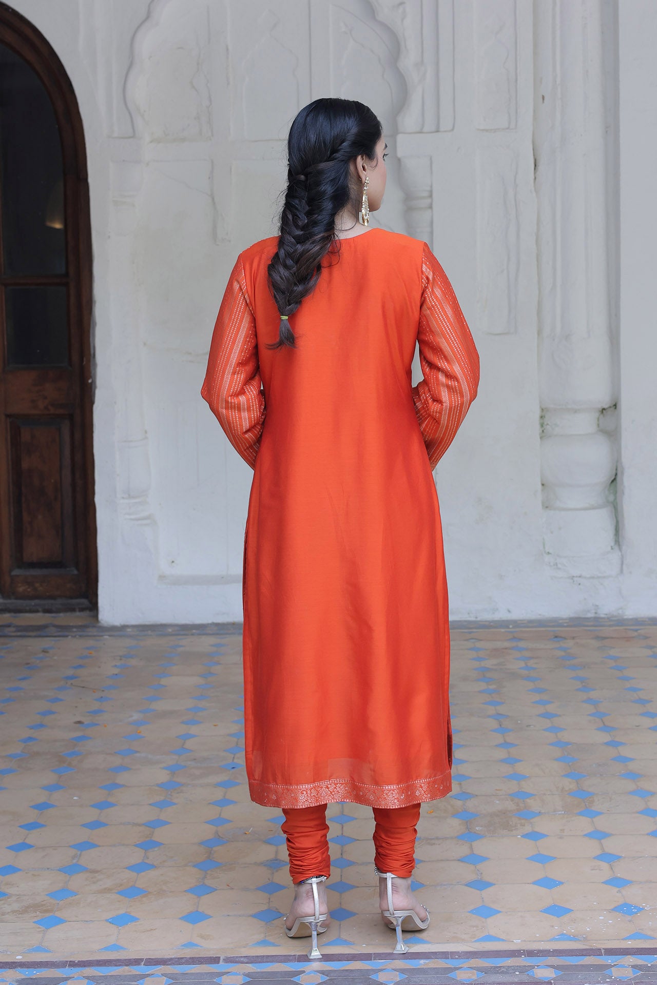 THE NARANGI AMINA SUIT