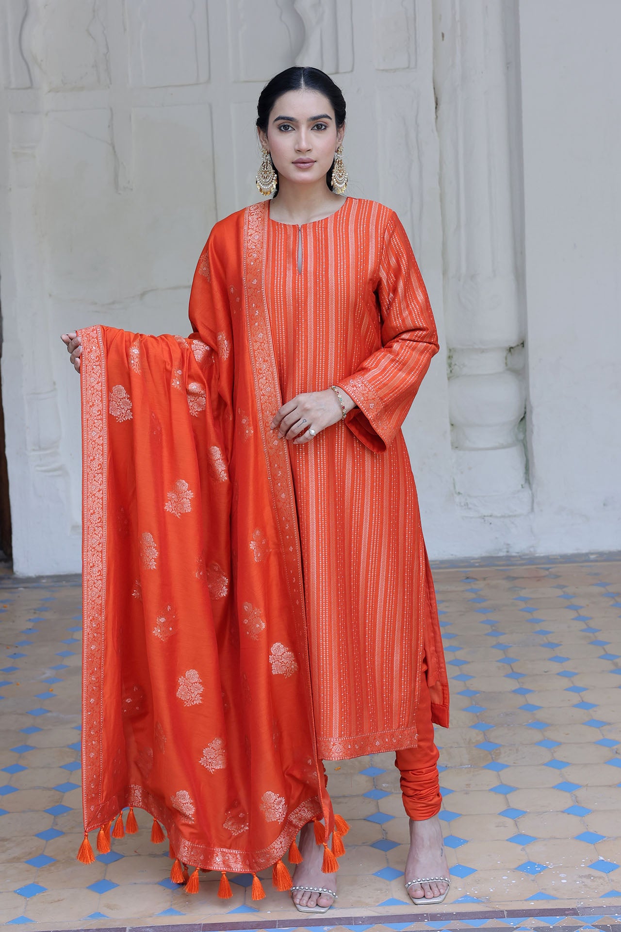 THE NARANGI AMINA SUIT