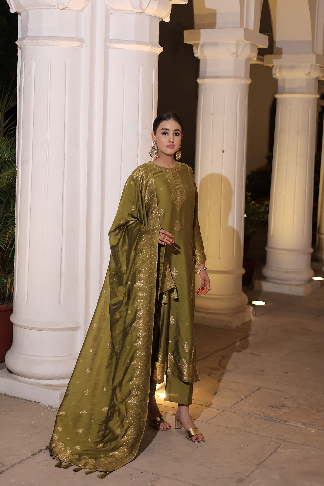 THE MEHANDI RAHA SUIT