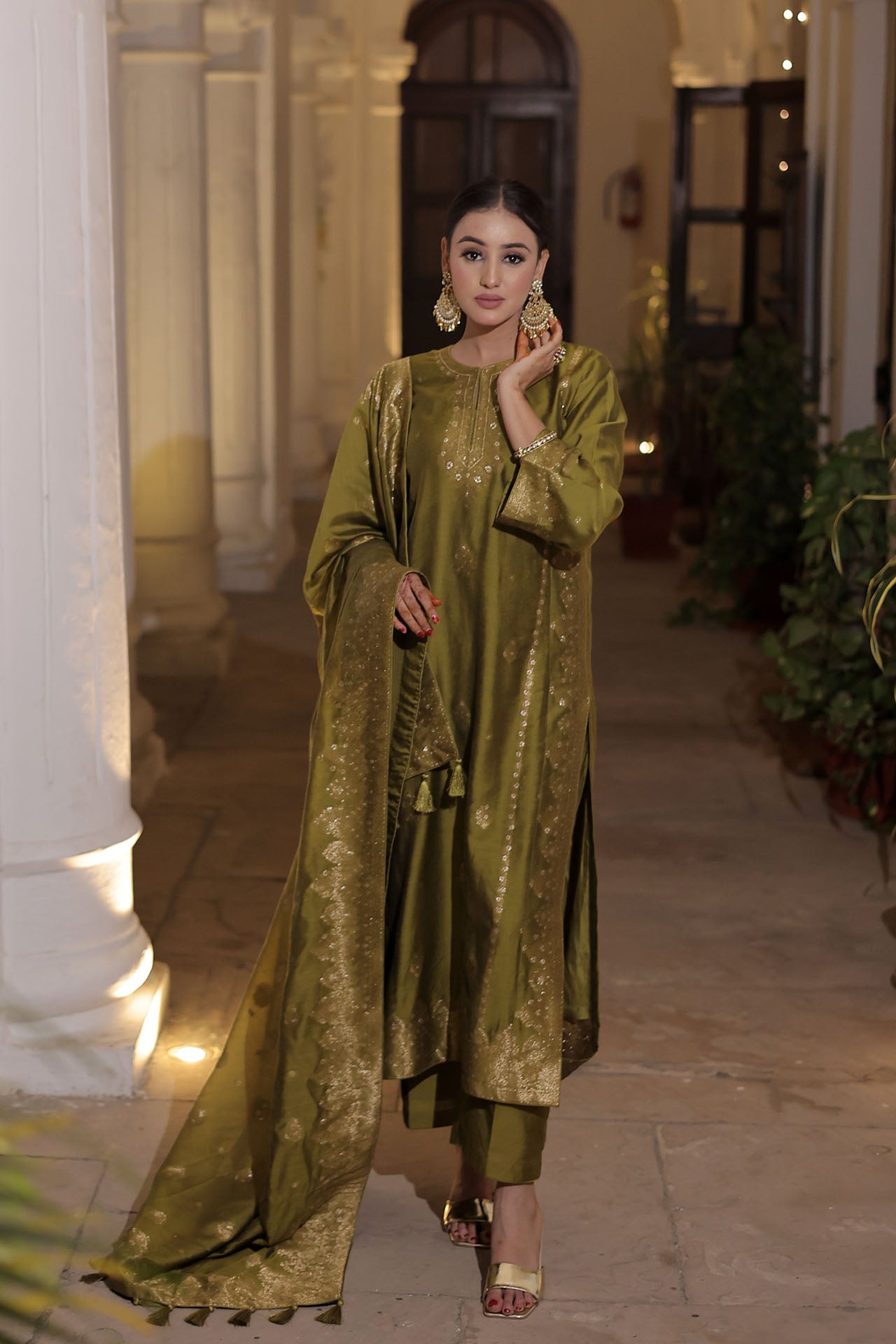 THE MEHANDI RAHA SUIT