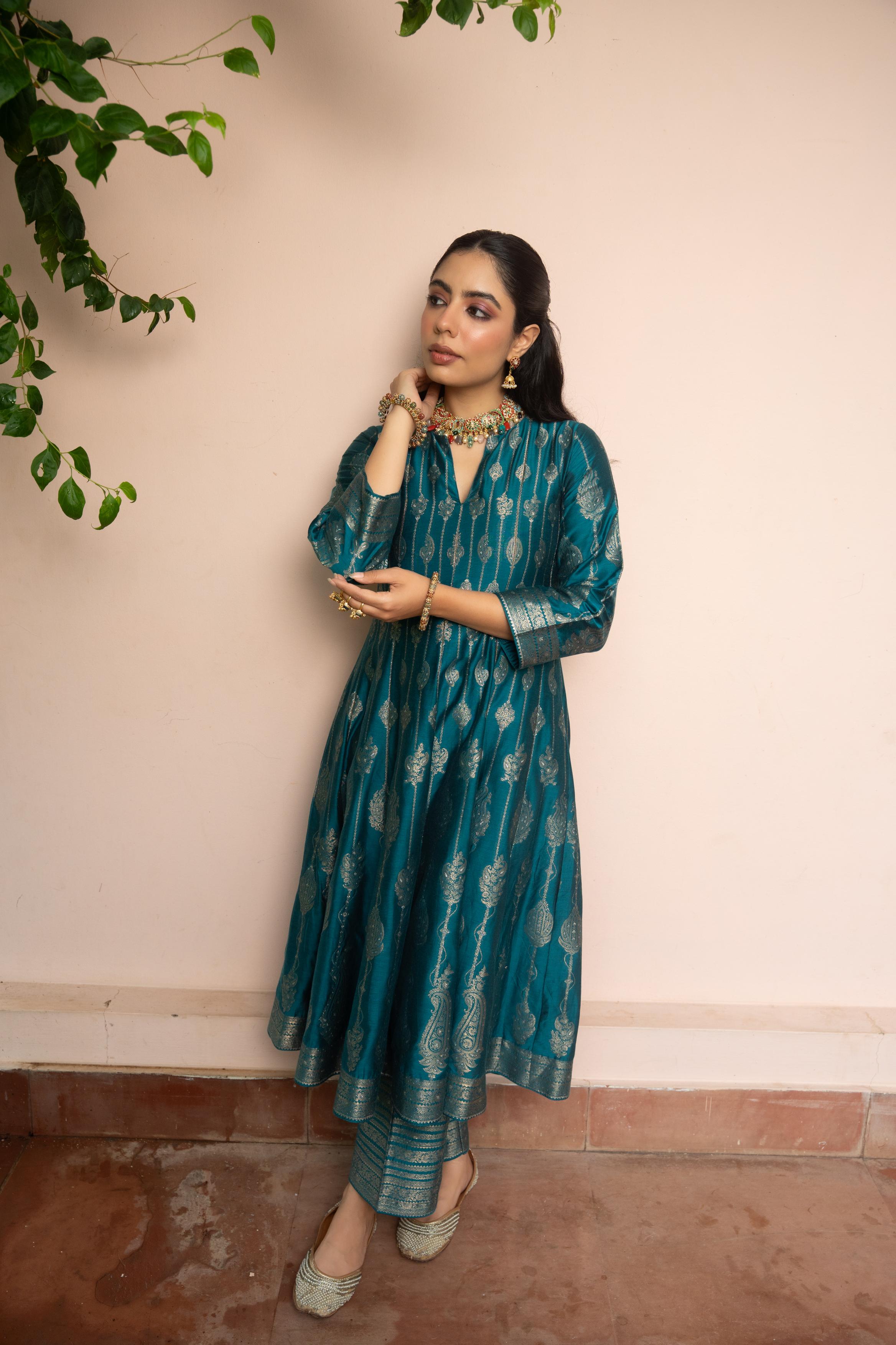 SURMAI SHAAM ANARKALI