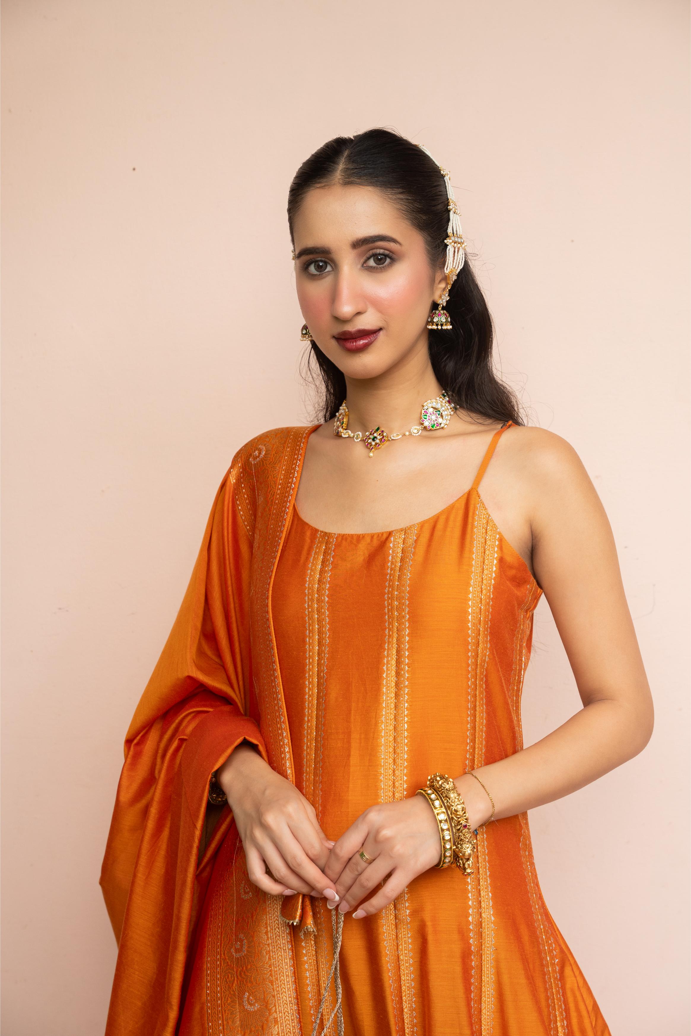 RANGREZ BAITHAK ANARKALI