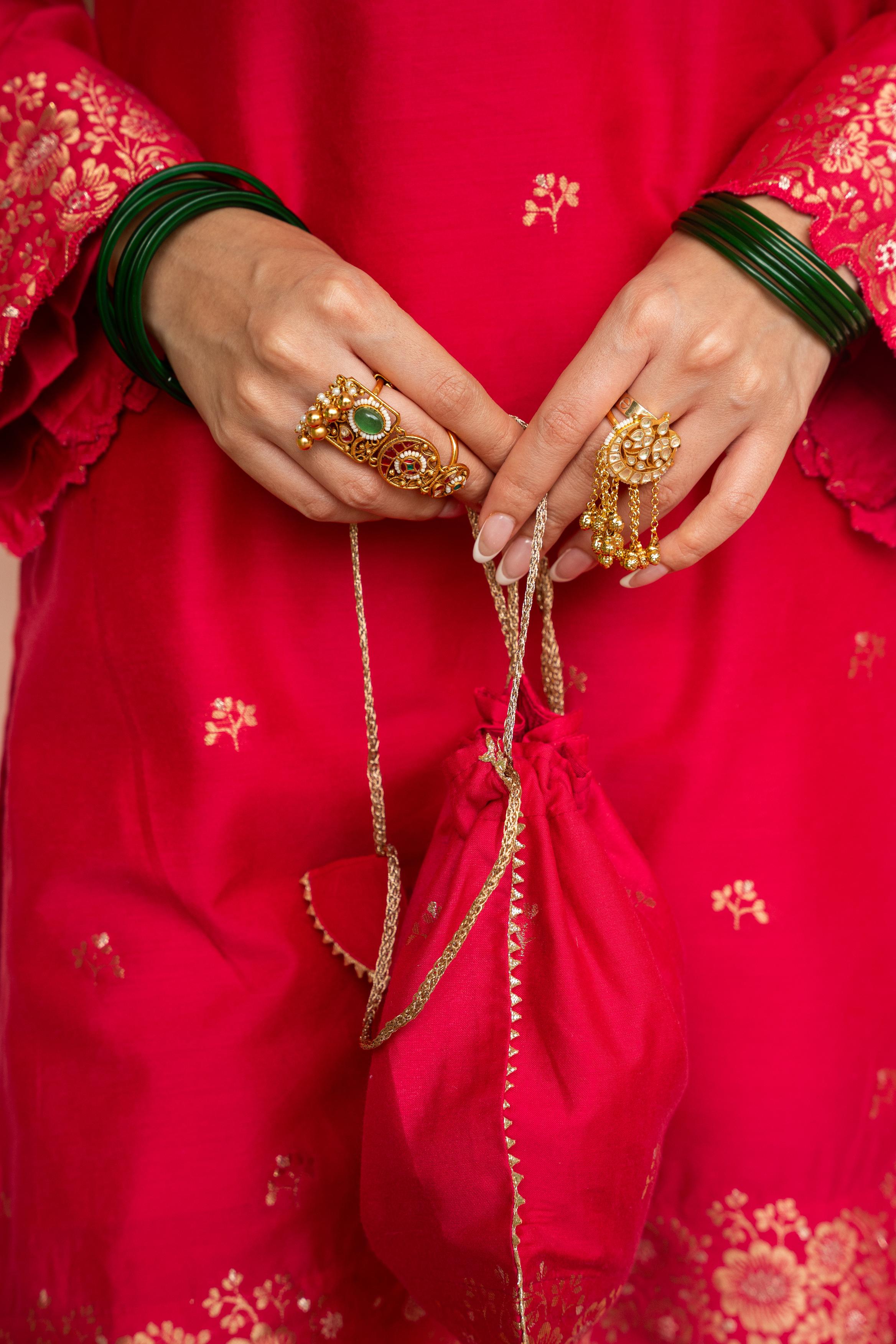 MEHKA AANGAN SUIT