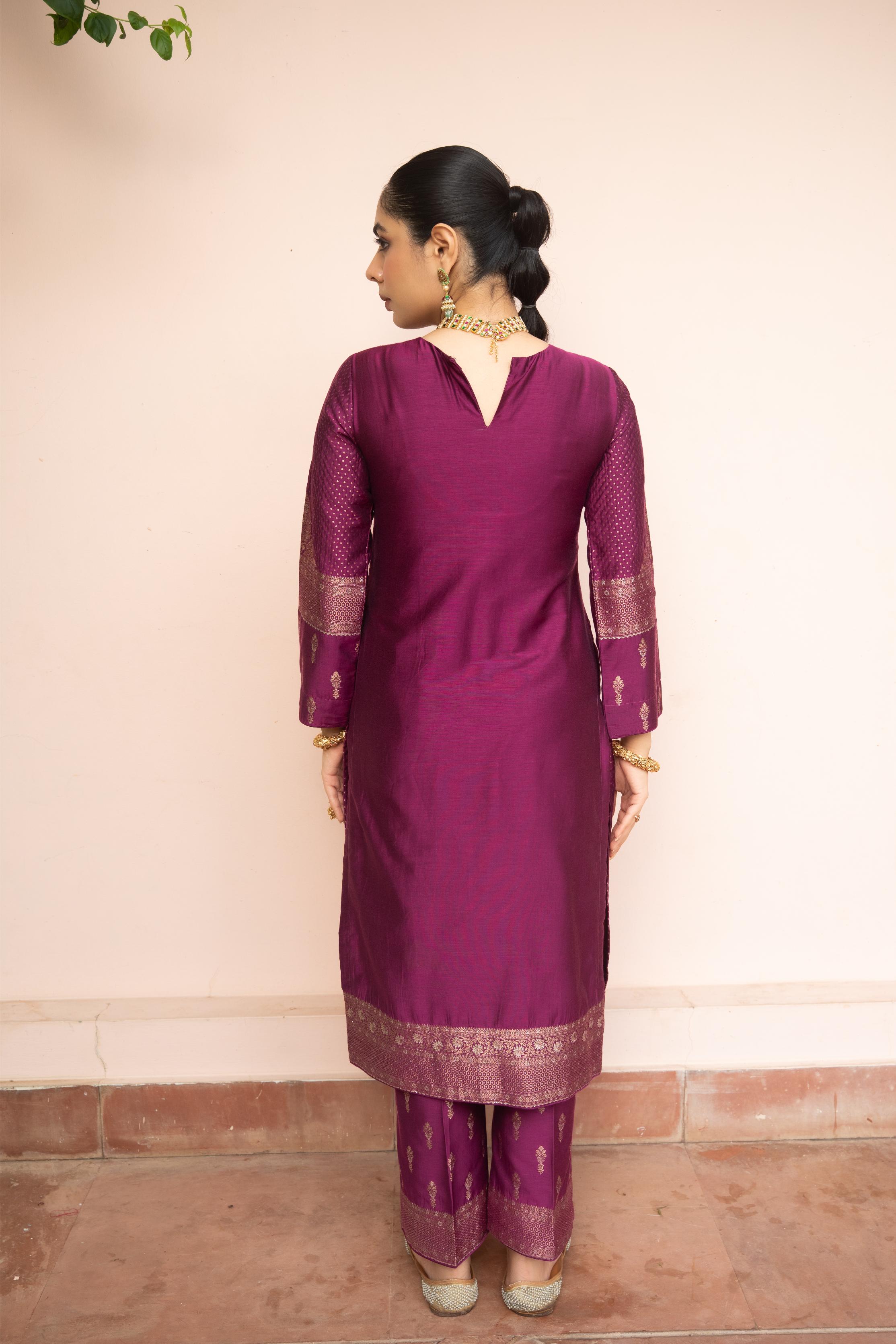JHILMIL BARAAT SUIT
