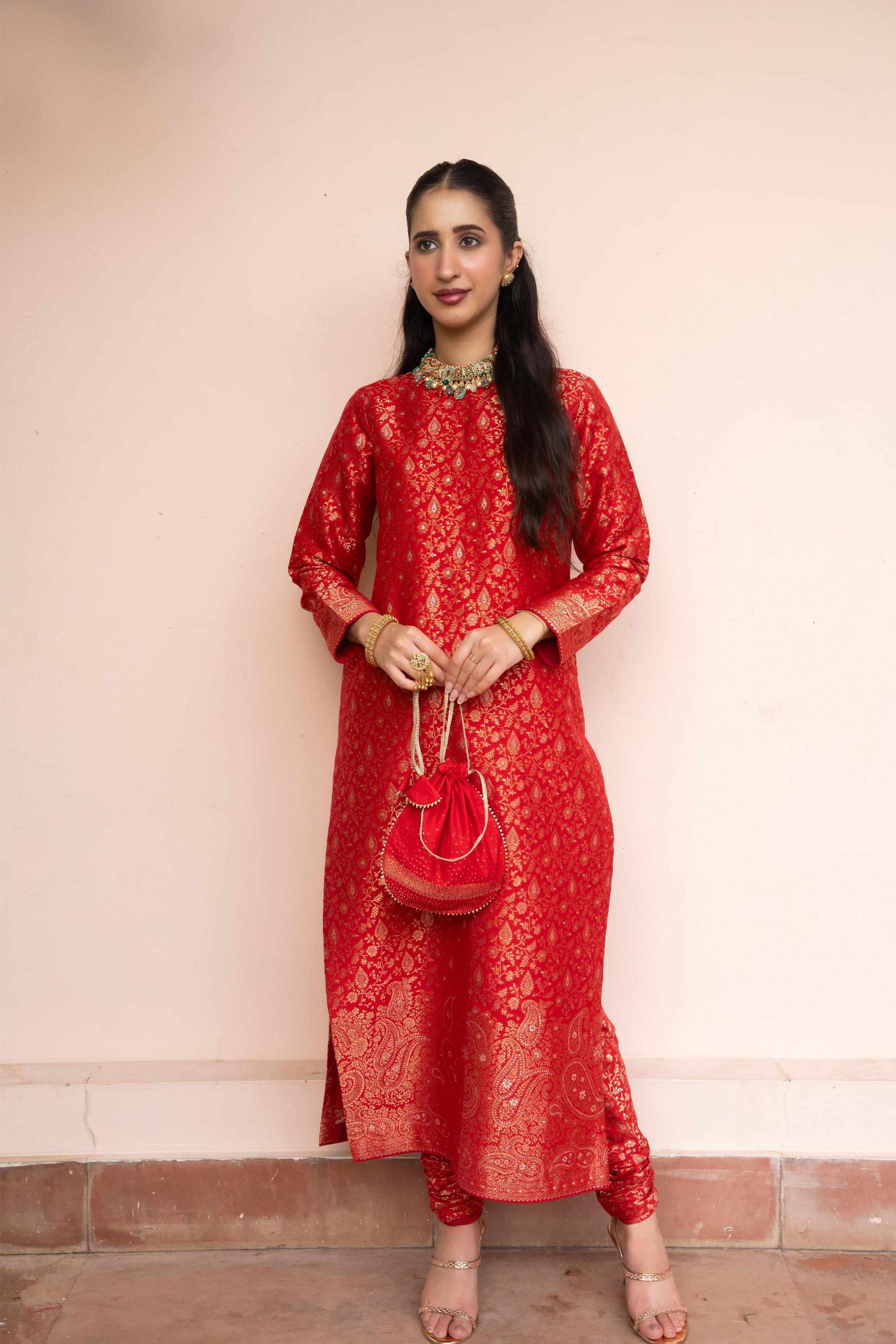 KANGAN KI KHANKHAR SUIT