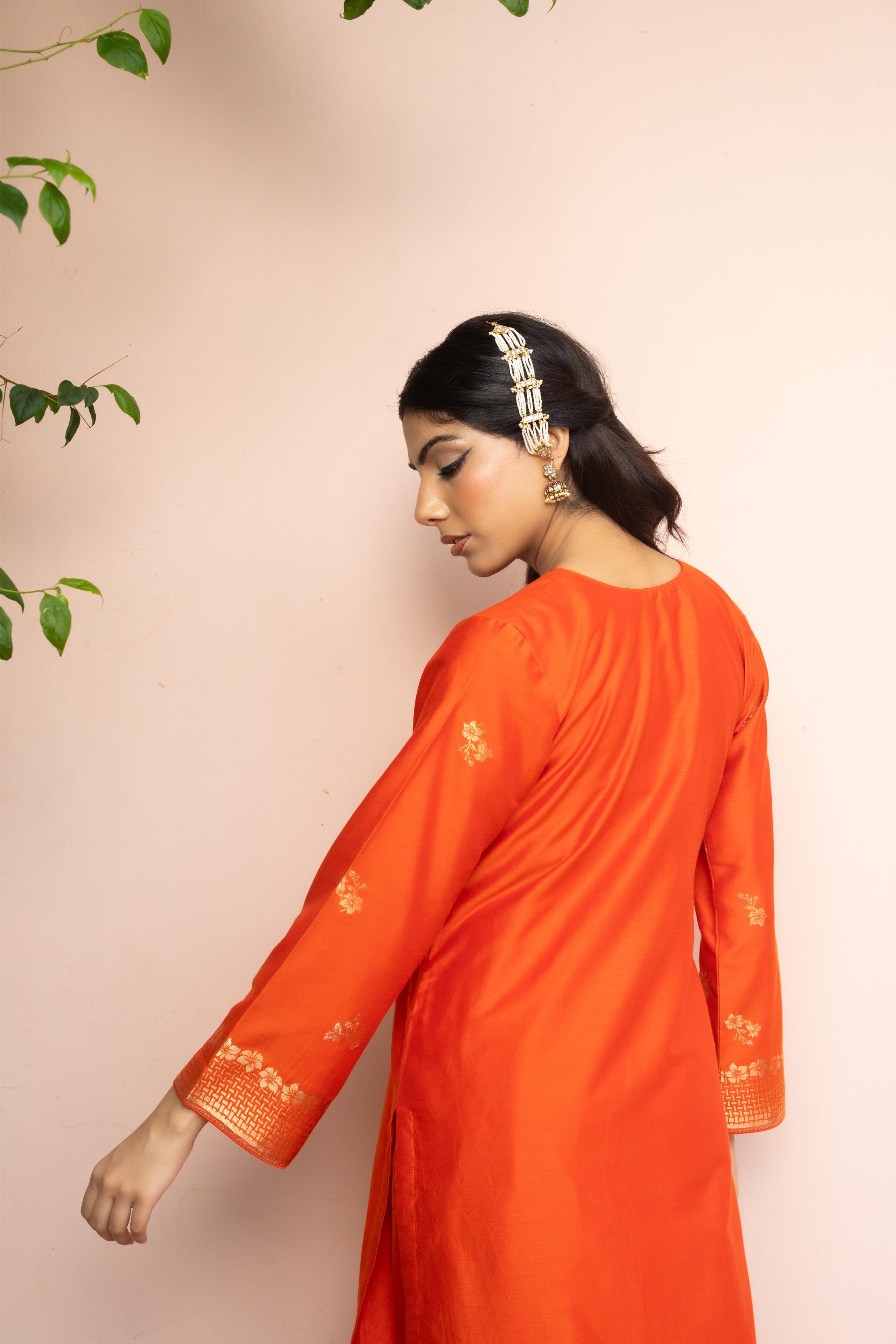 HANSI RANG SUIT