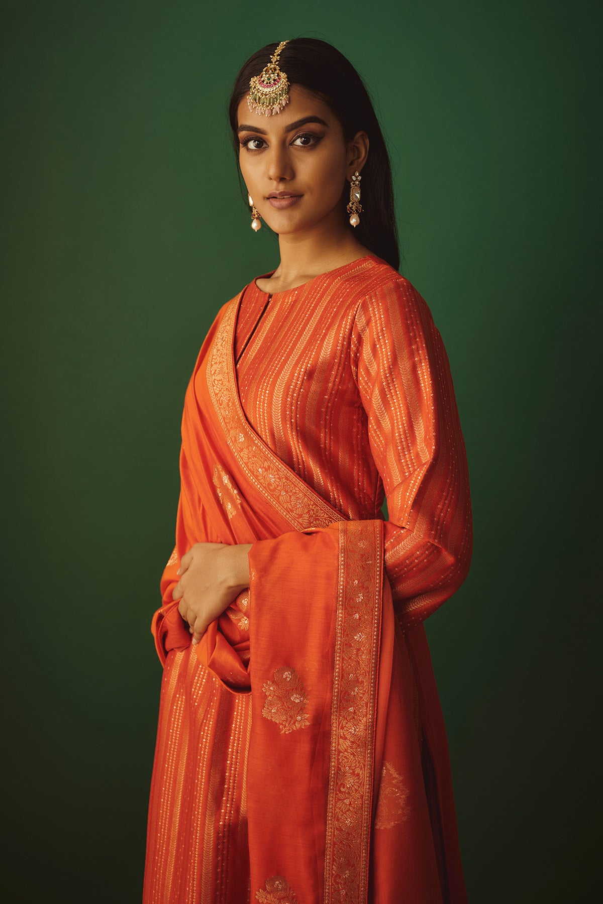 THE NARANGI AMINA SUIT