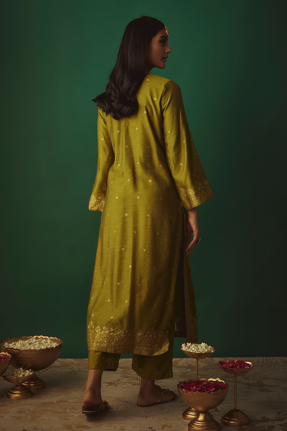 THE MEHANDI RAHA SUIT