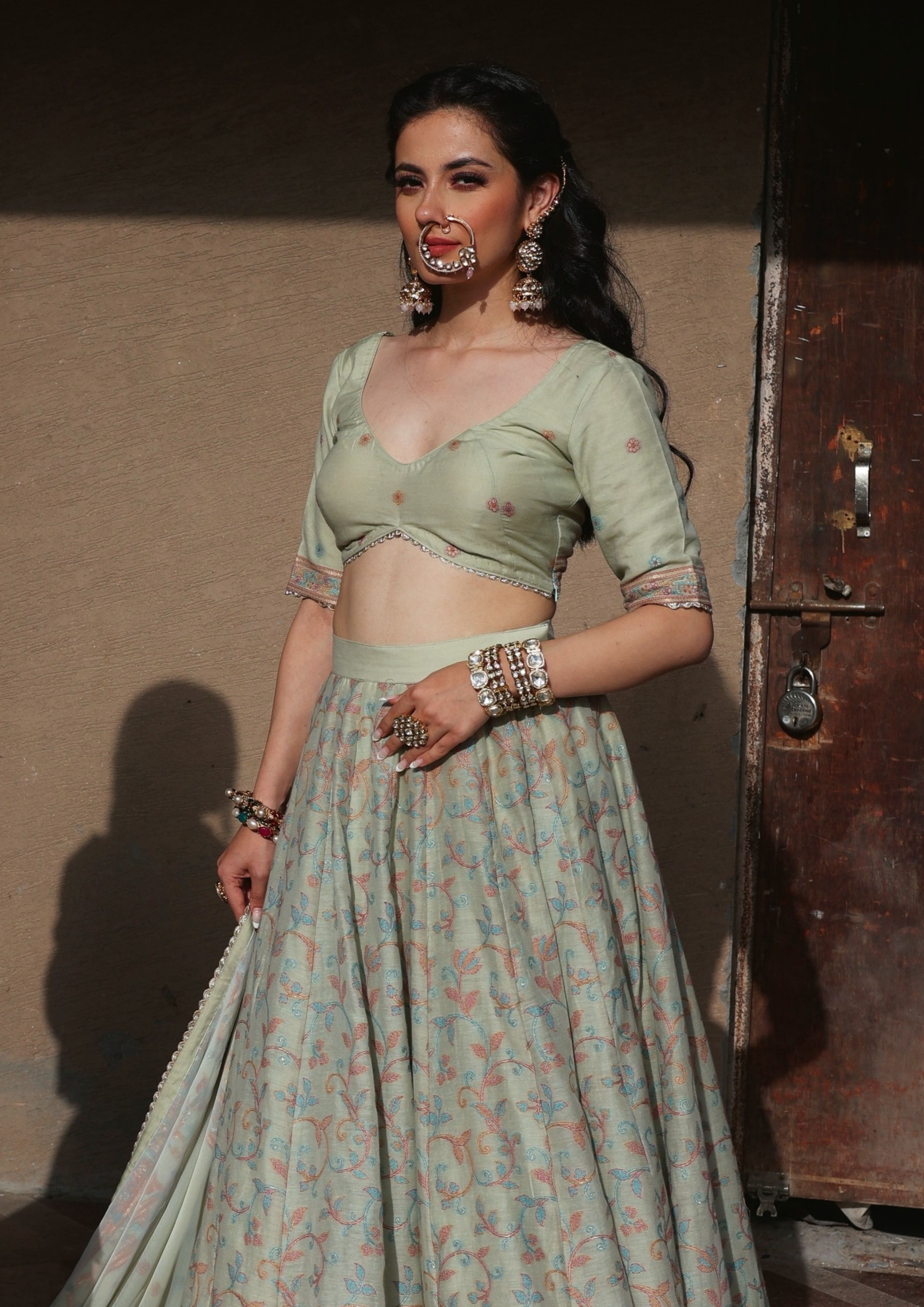 THE MAHAZBEEN LEHNGA