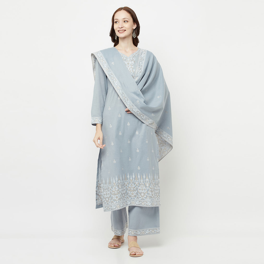 Grey dupatta outlet dress