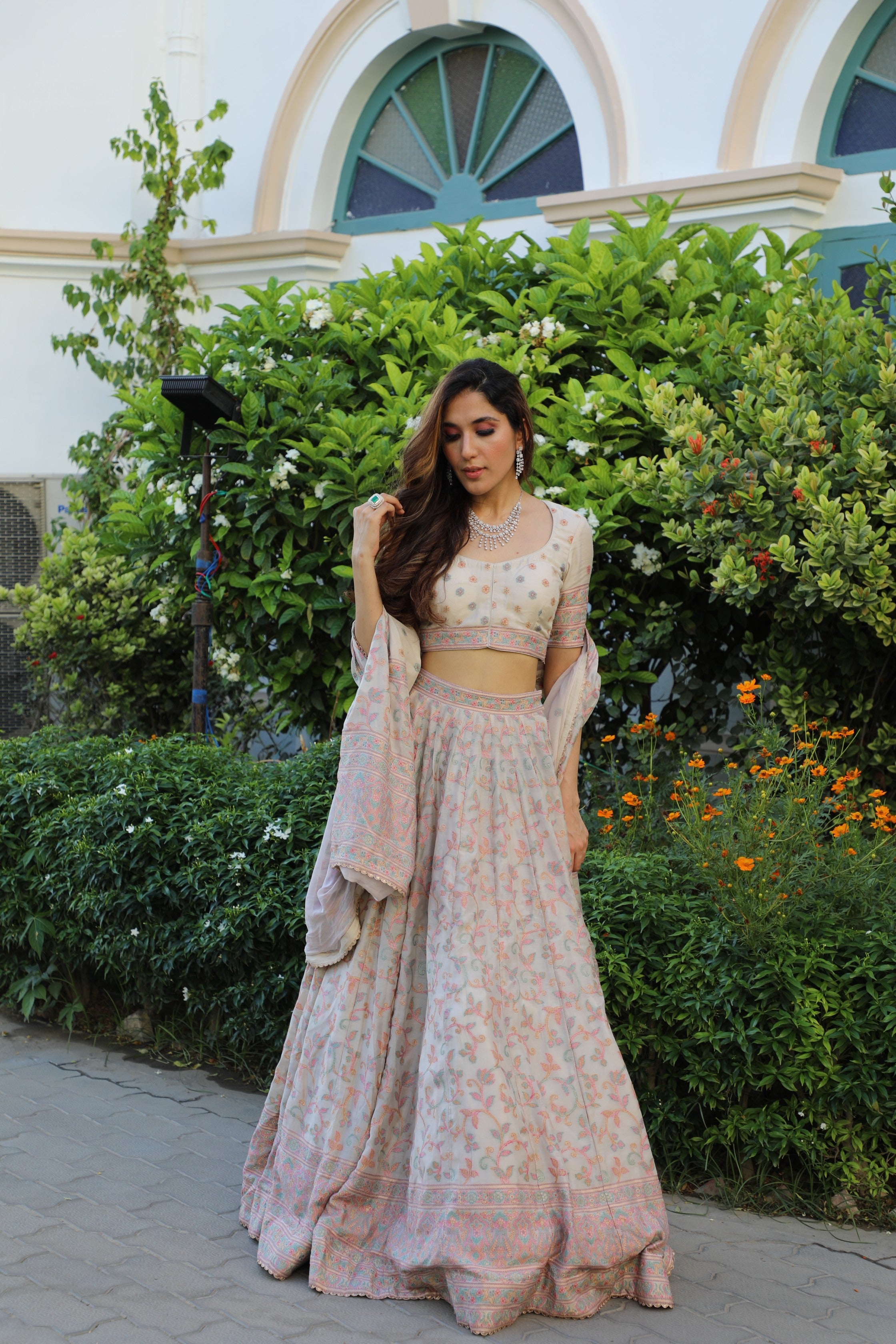 THE MAHAZBEEN LEHNGA