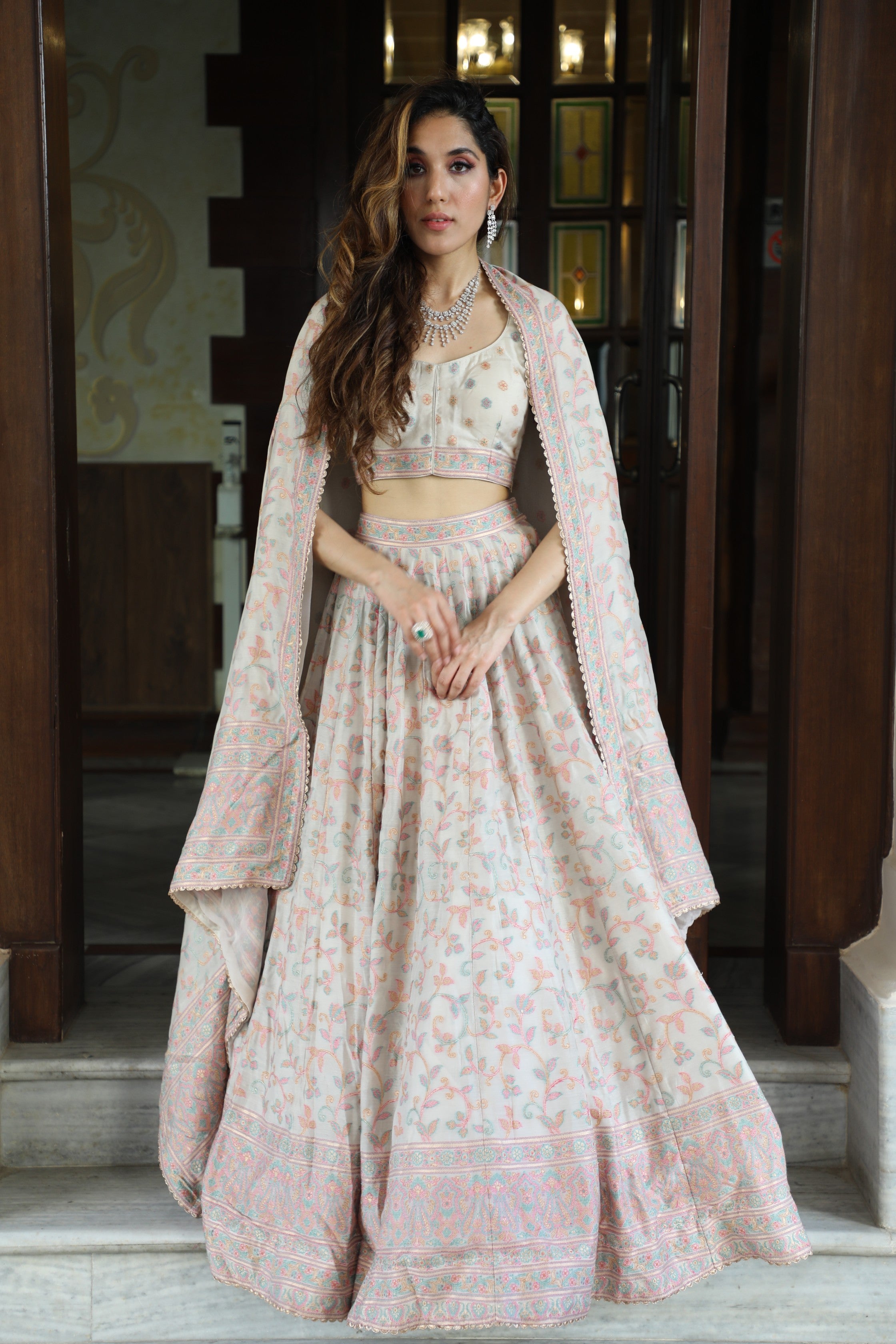 THE MAHAZBEEN LEHNGA