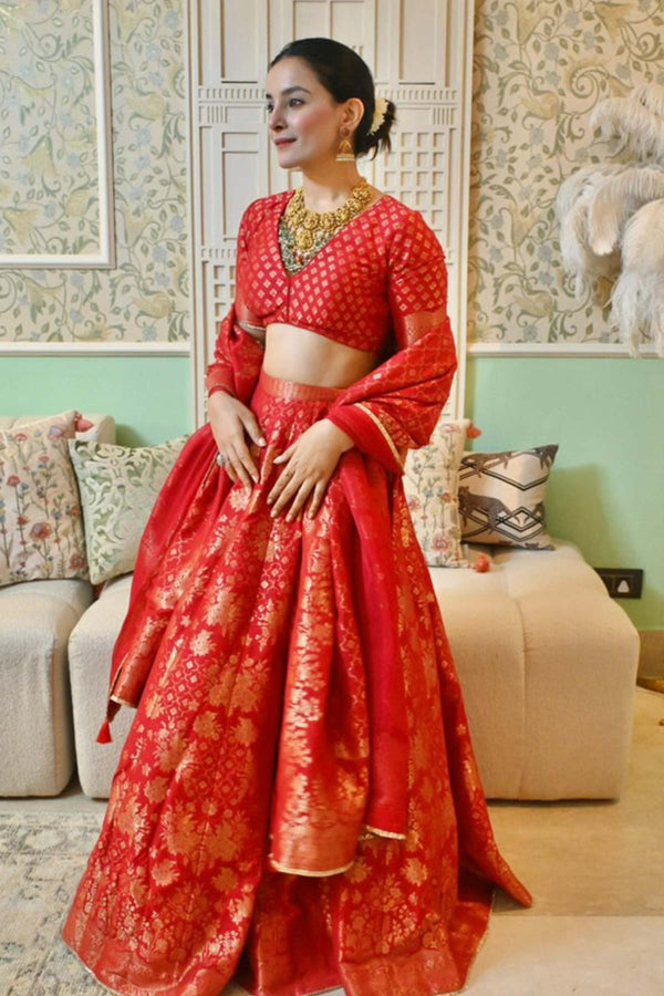 KANISHA AHUJA IN LAAL HIRAYA LEHENGA