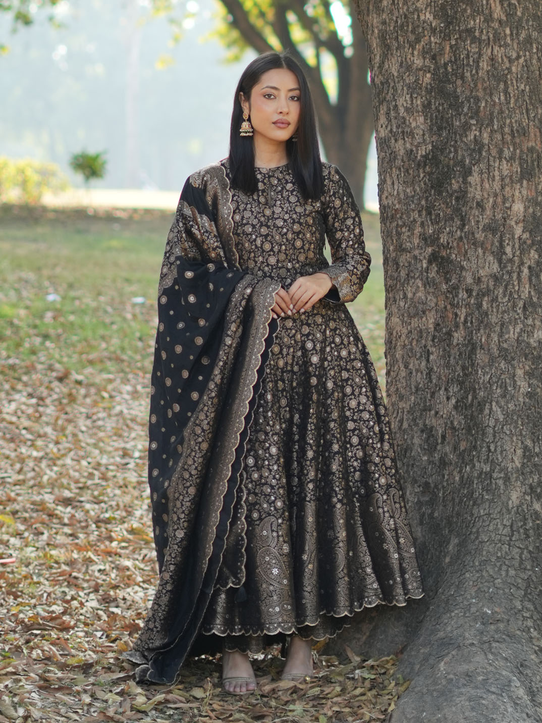 Buy Designer Anarkali Suits for Women Online | Safaa World Buy Designer Anarkali Suits for Women Online | Safaa World
