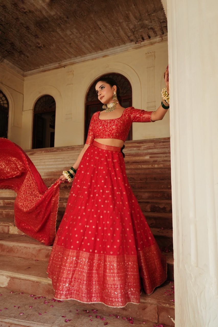 THE LAAL MINARA LEHENGA