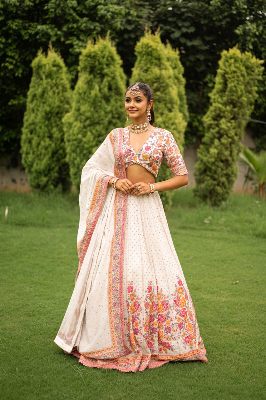 THE GULAABDAAR LEHENGA