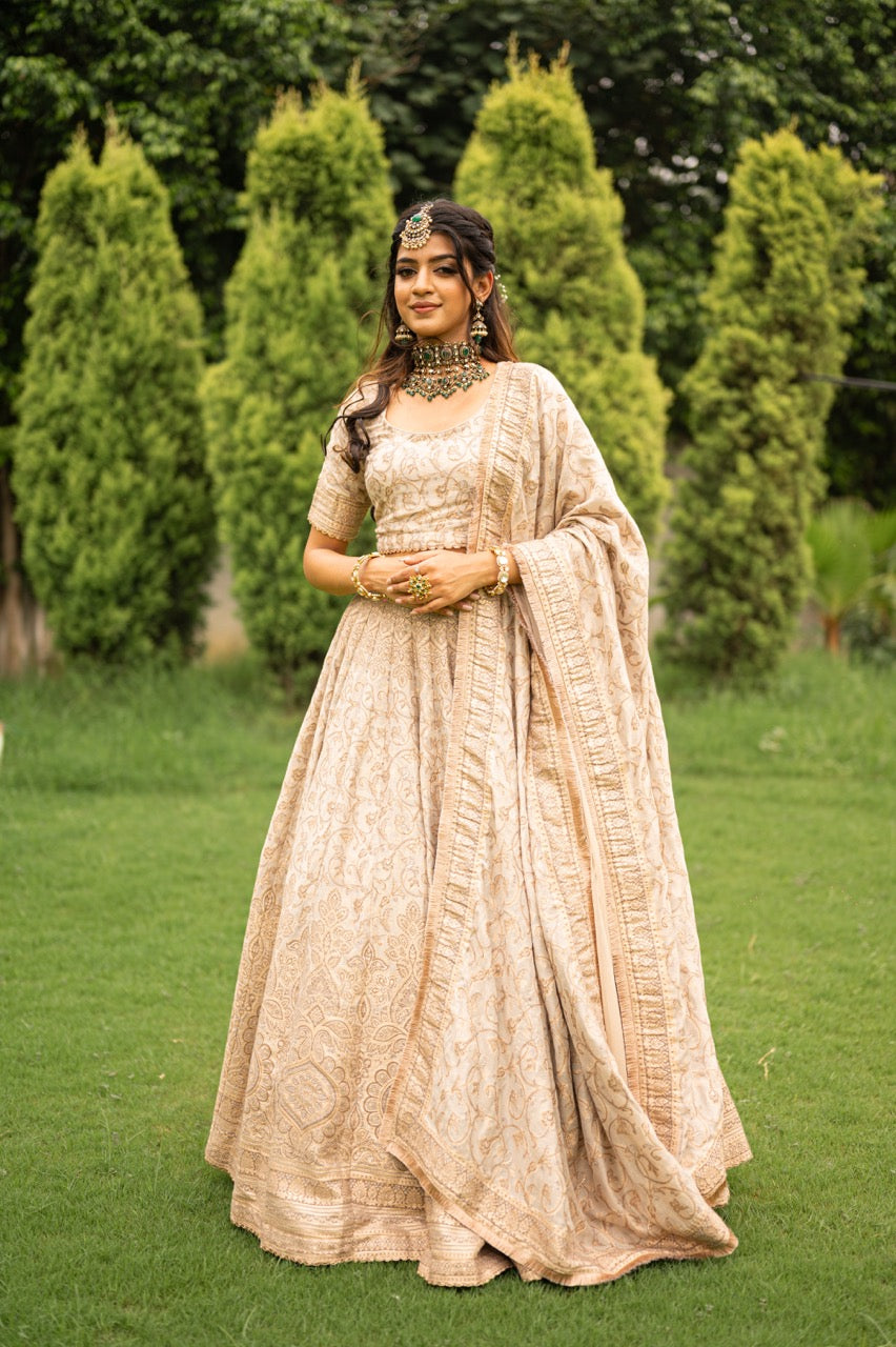 THE NILOOFER LEHENGA