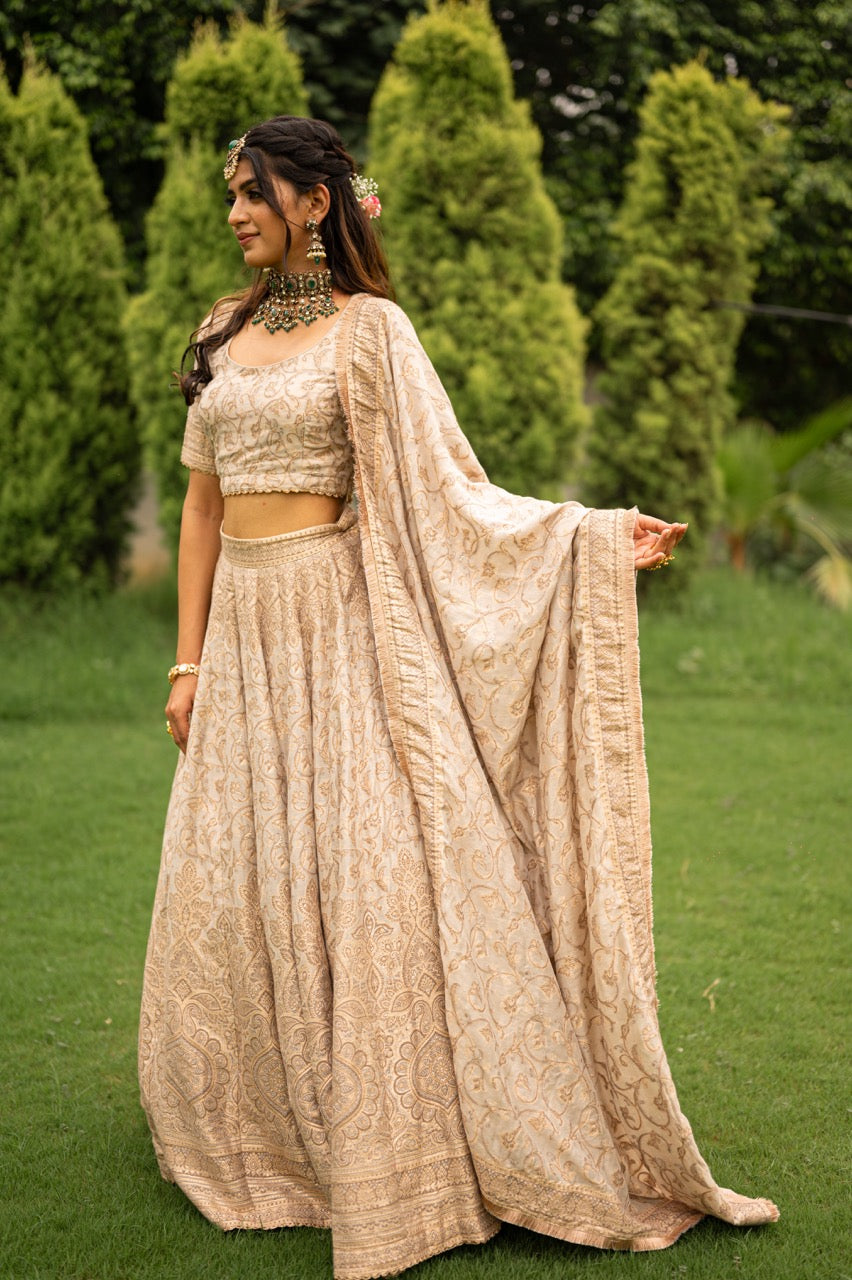 THE NILOOFER LEHENGA