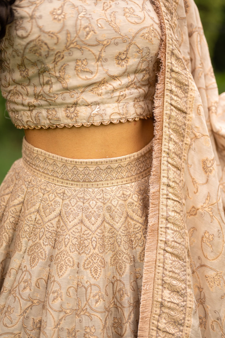 THE NILOOFER LEHENGA