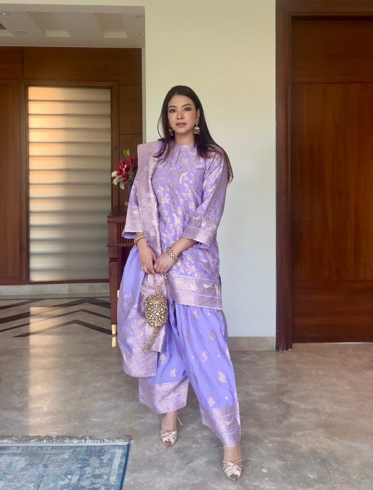 RADHIKA AGARWAL IN ANJEER PAK