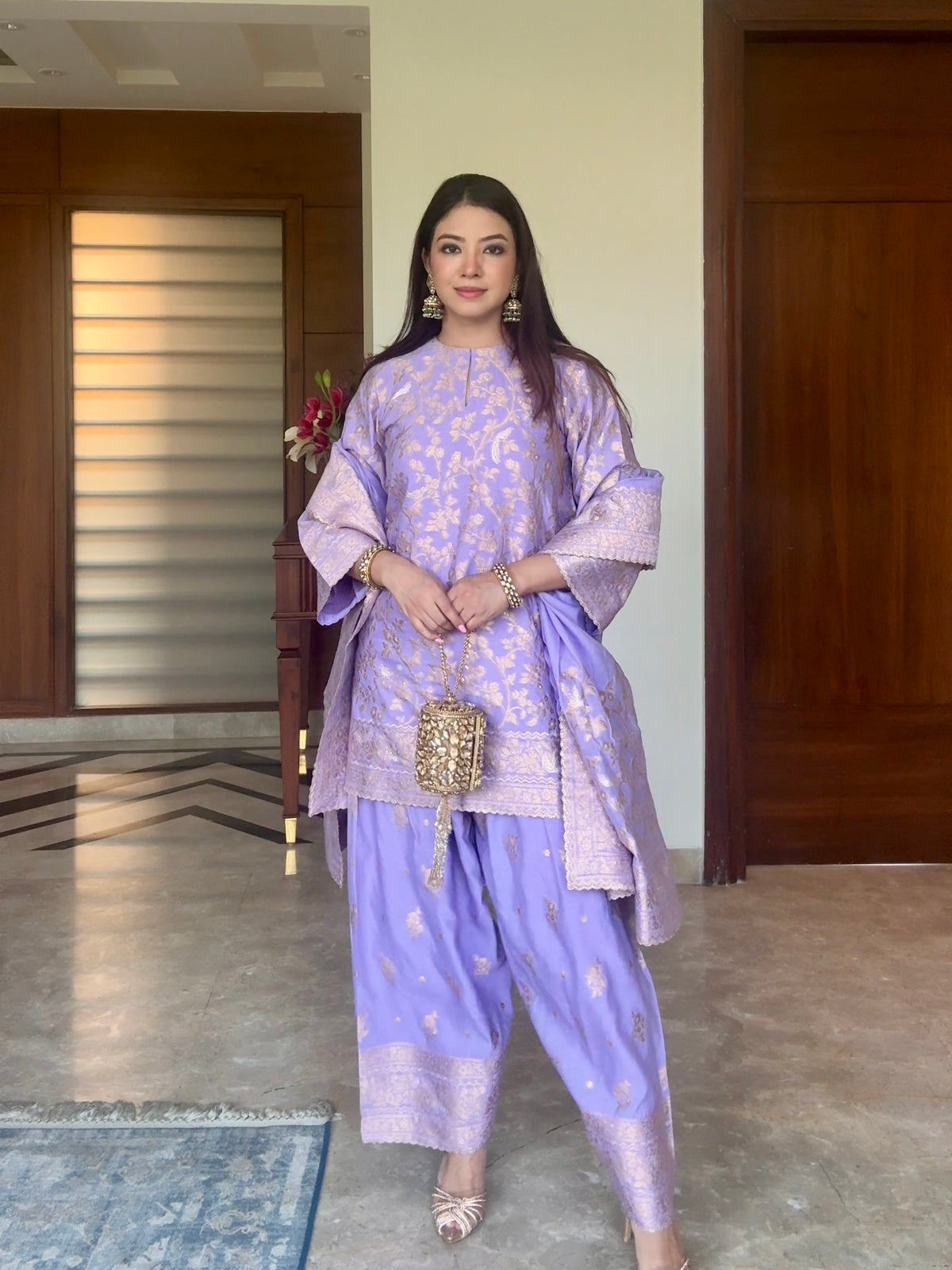 RADHIKA AGARWAL IN ANJEER PAK