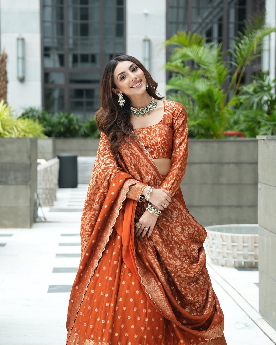 Mallaikkaa Chheda In Minara Lehenga