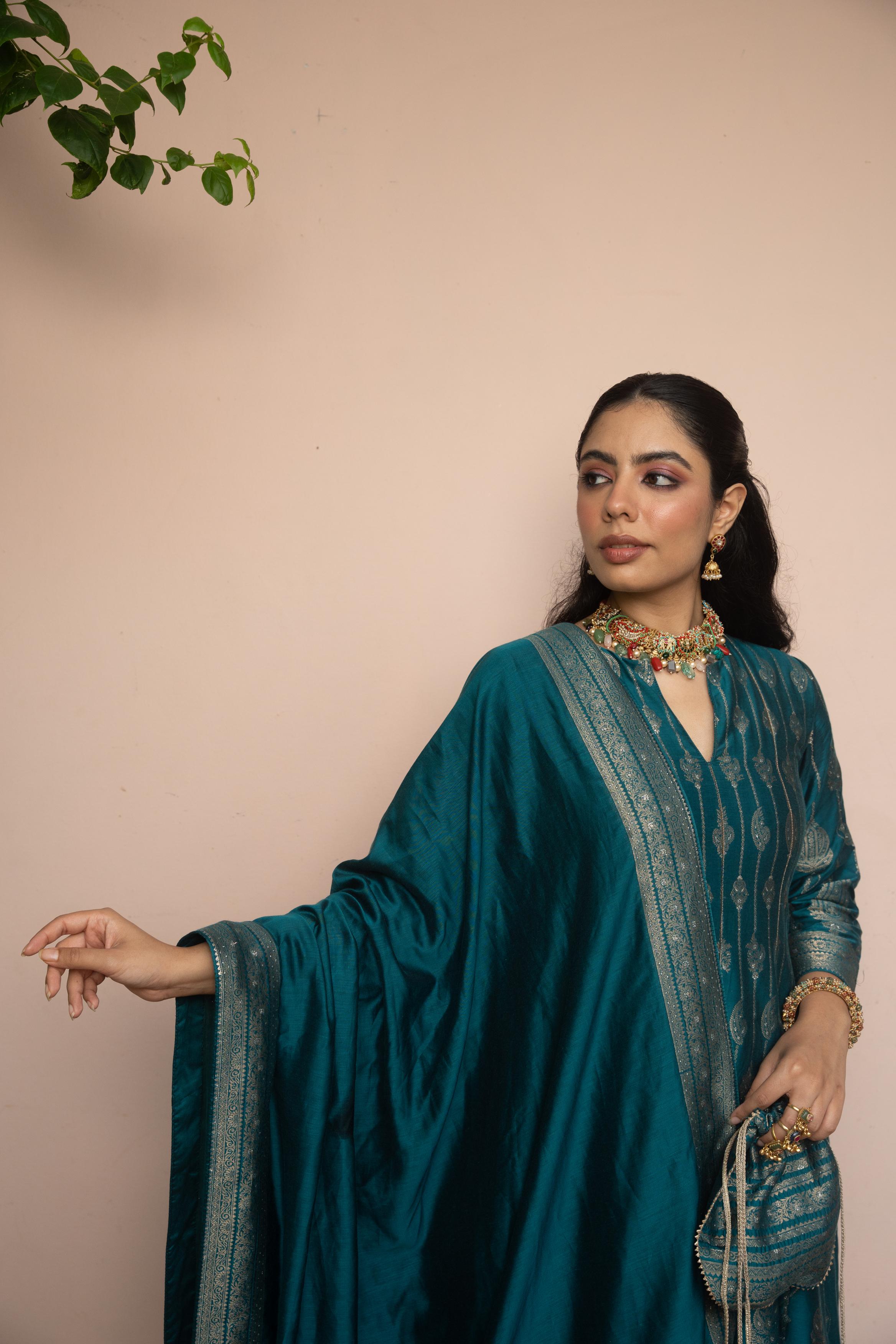 SURMAI SHAAM ANARKALI