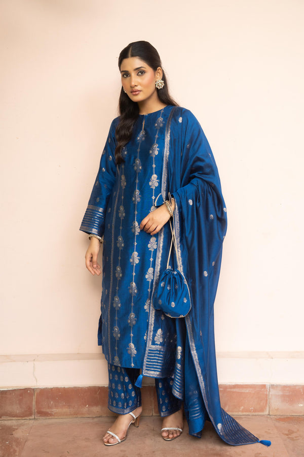 BAITHAK E KAHAANI SUIT