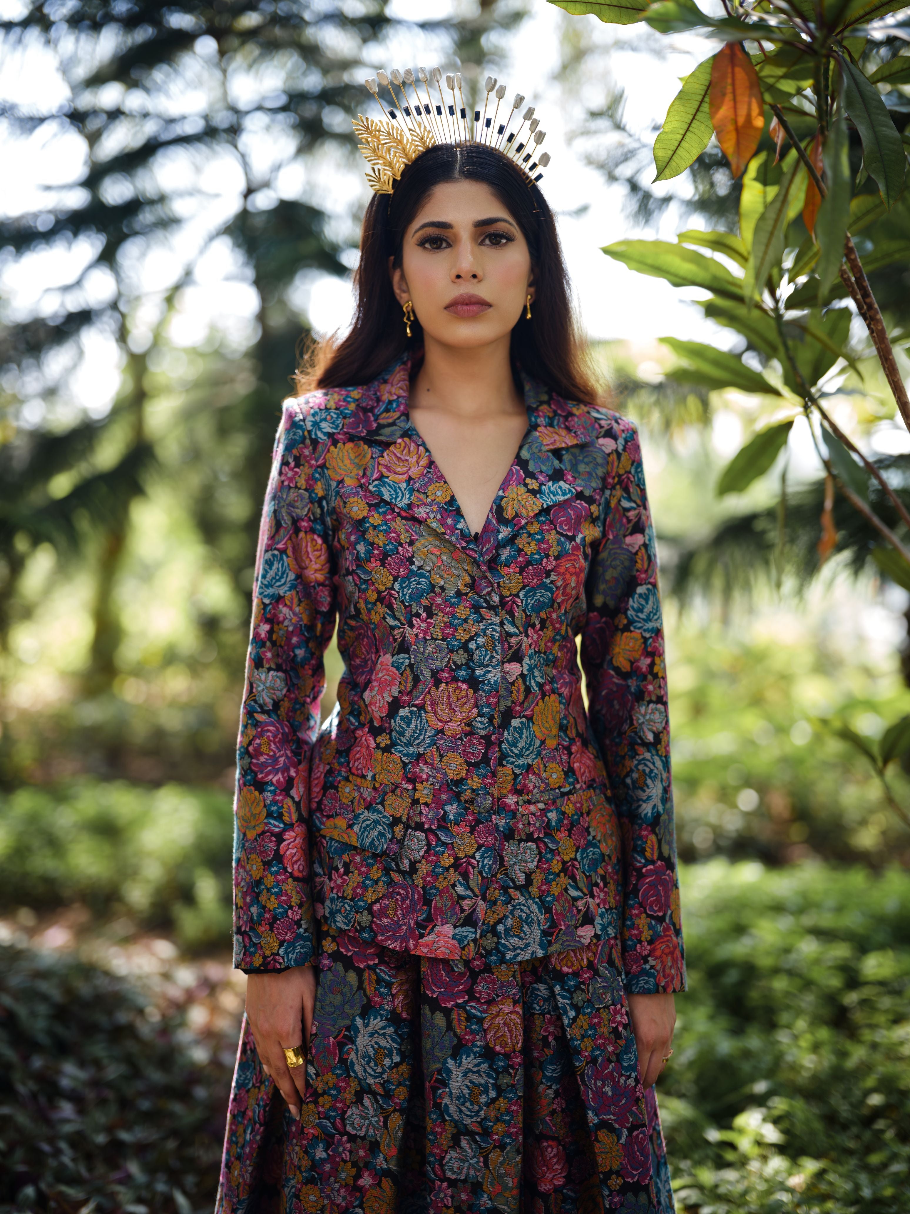 LA ROSE NOIRE BLAZER &amp; SKIRT SET