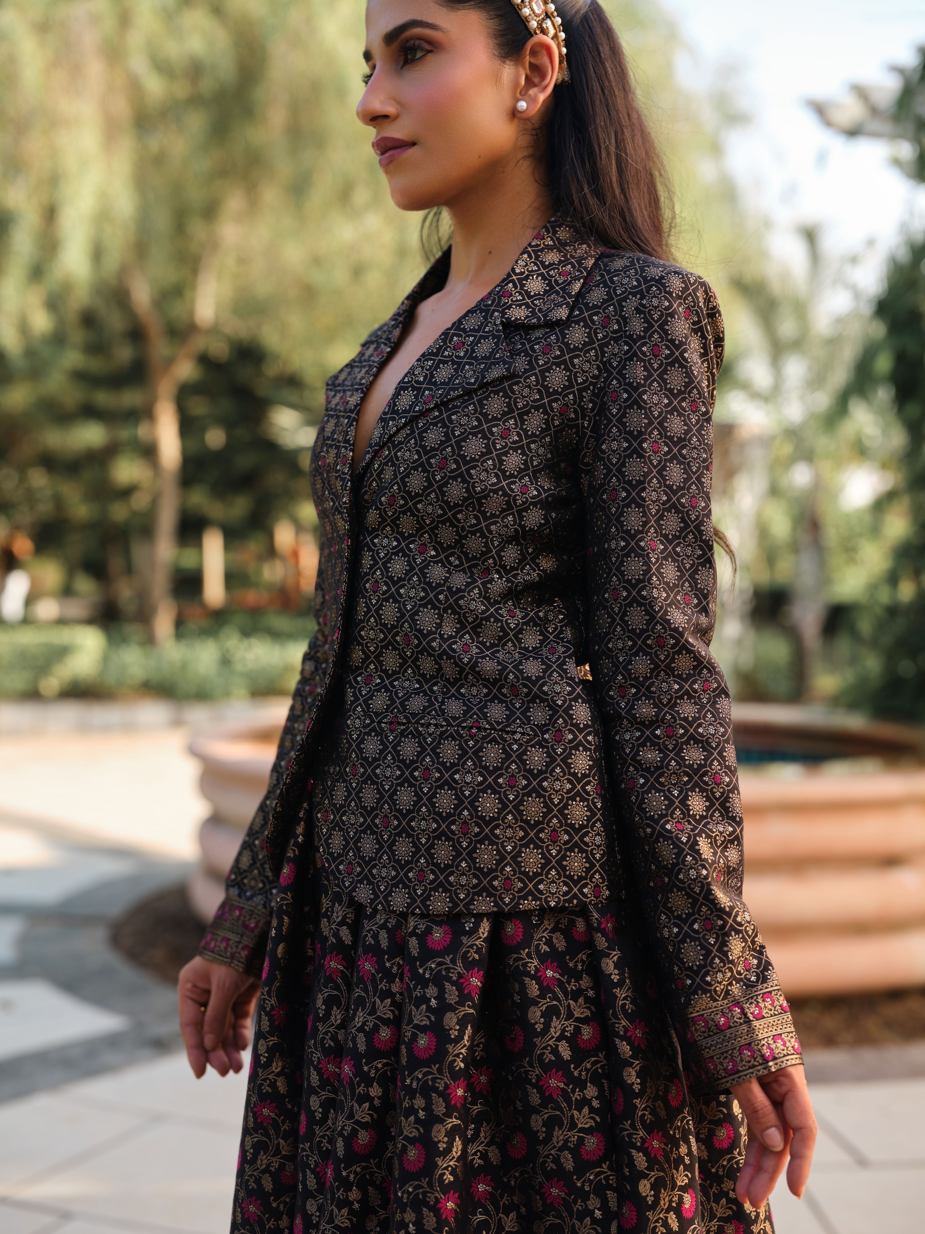LA BELLE LUEUR BLAZER &amp; SKIRT SET