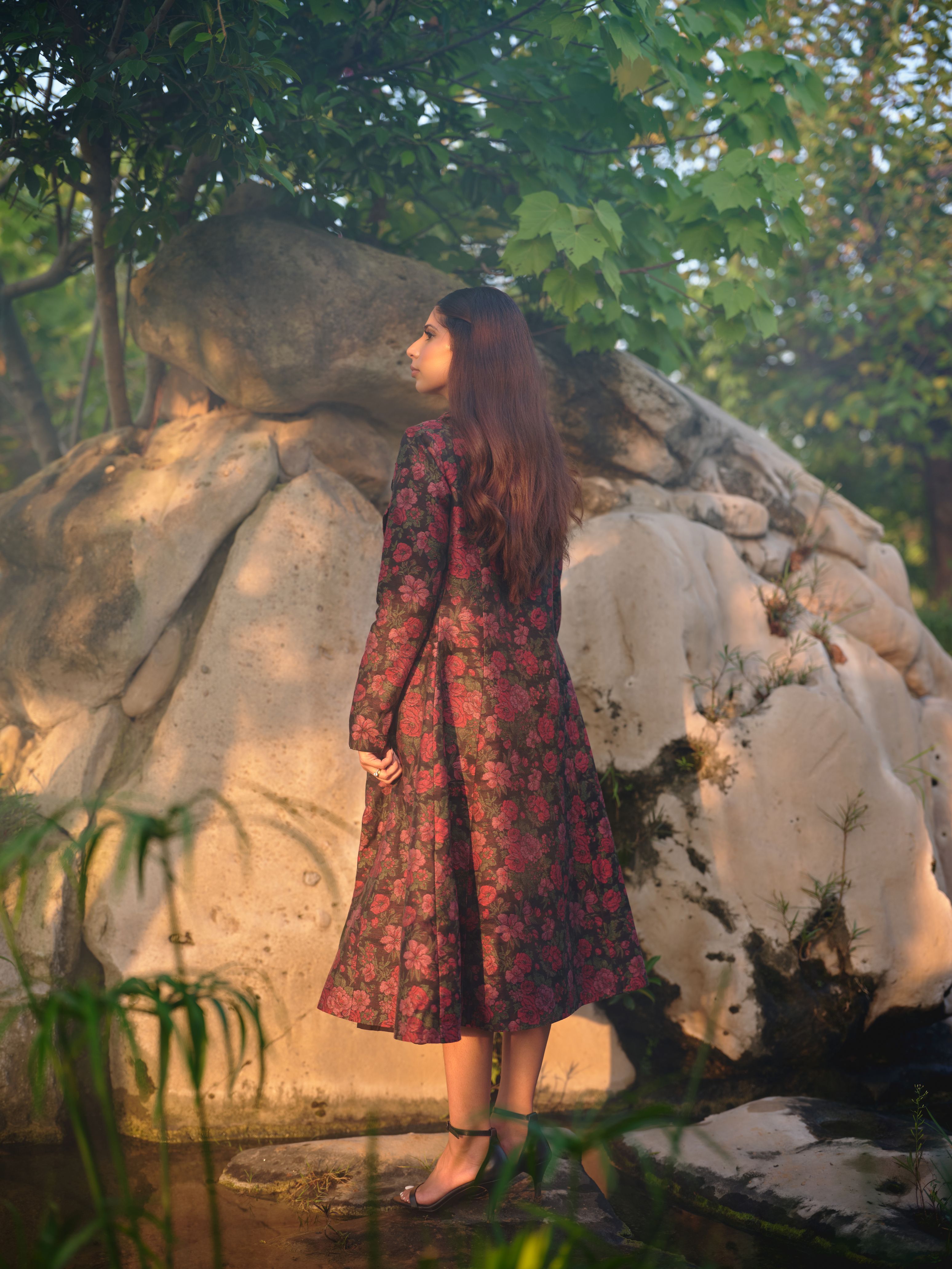 LA VIE EN ROSE BLAZER, BLOUSE &amp; SKIRT SET
