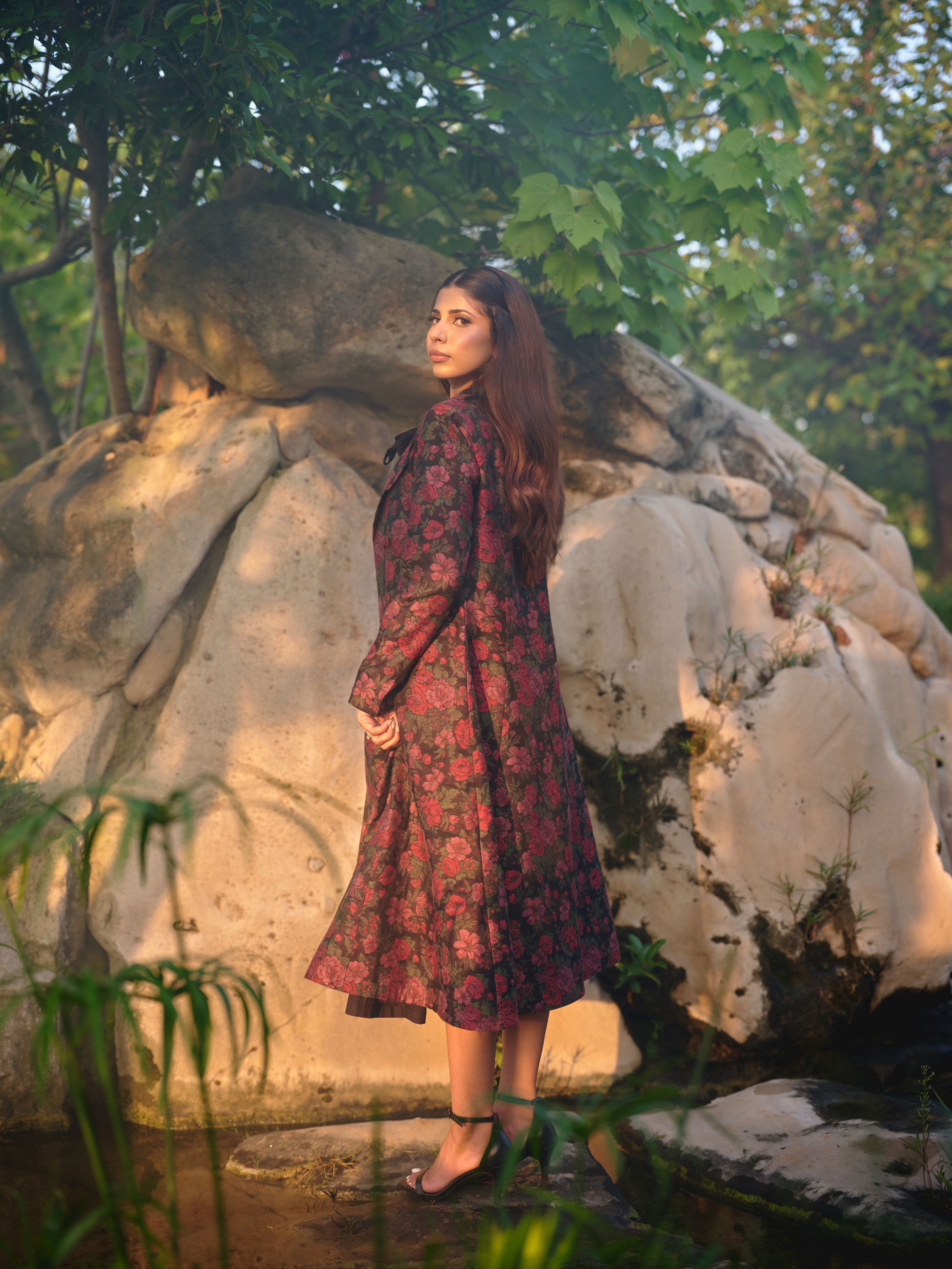 LA VIE EN ROSE BLAZER, BLOUSE &amp; SKIRT SET