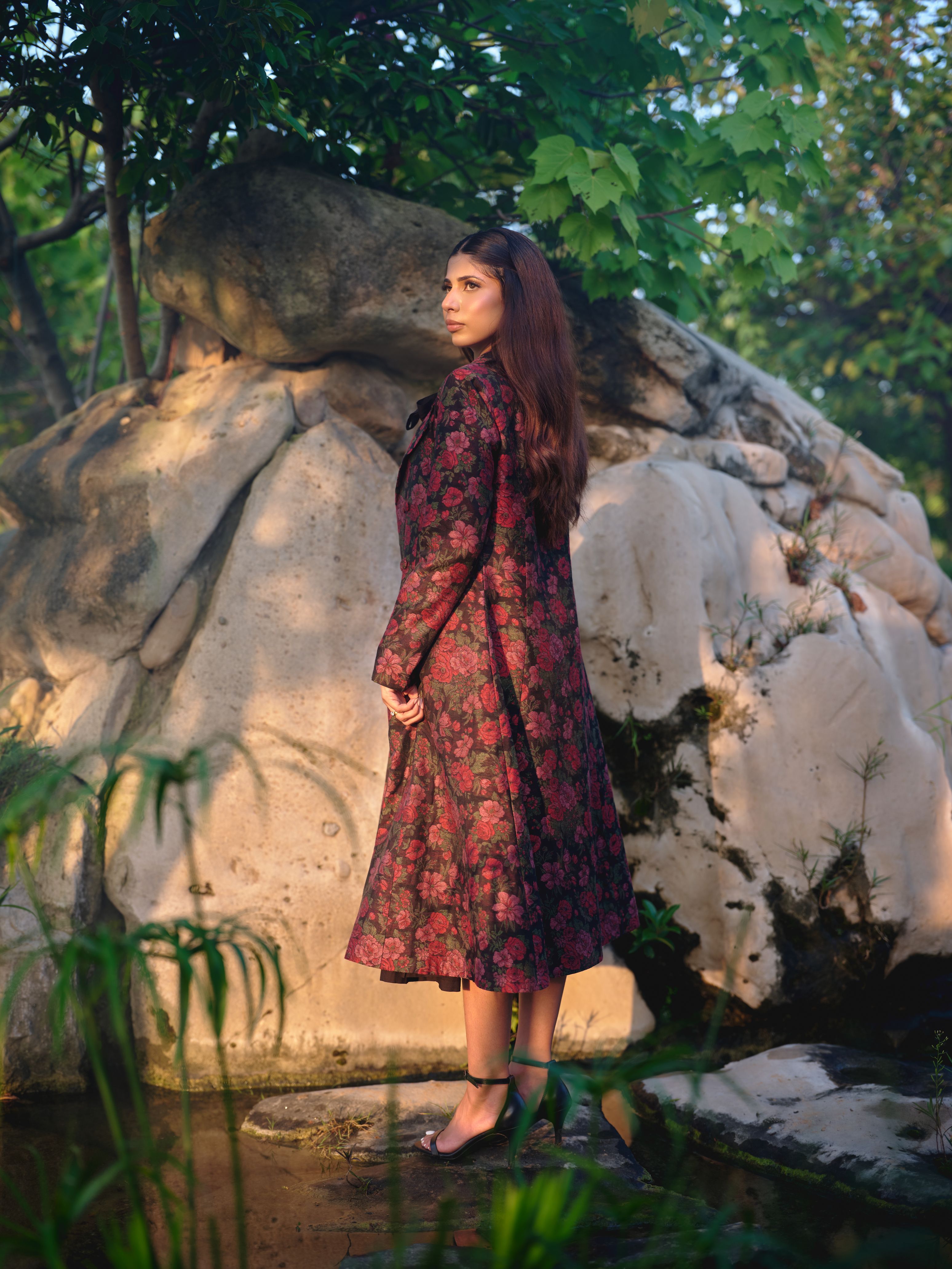LA VIE EN ROSE BLAZER, BLOUSE &amp; SKIRT SET