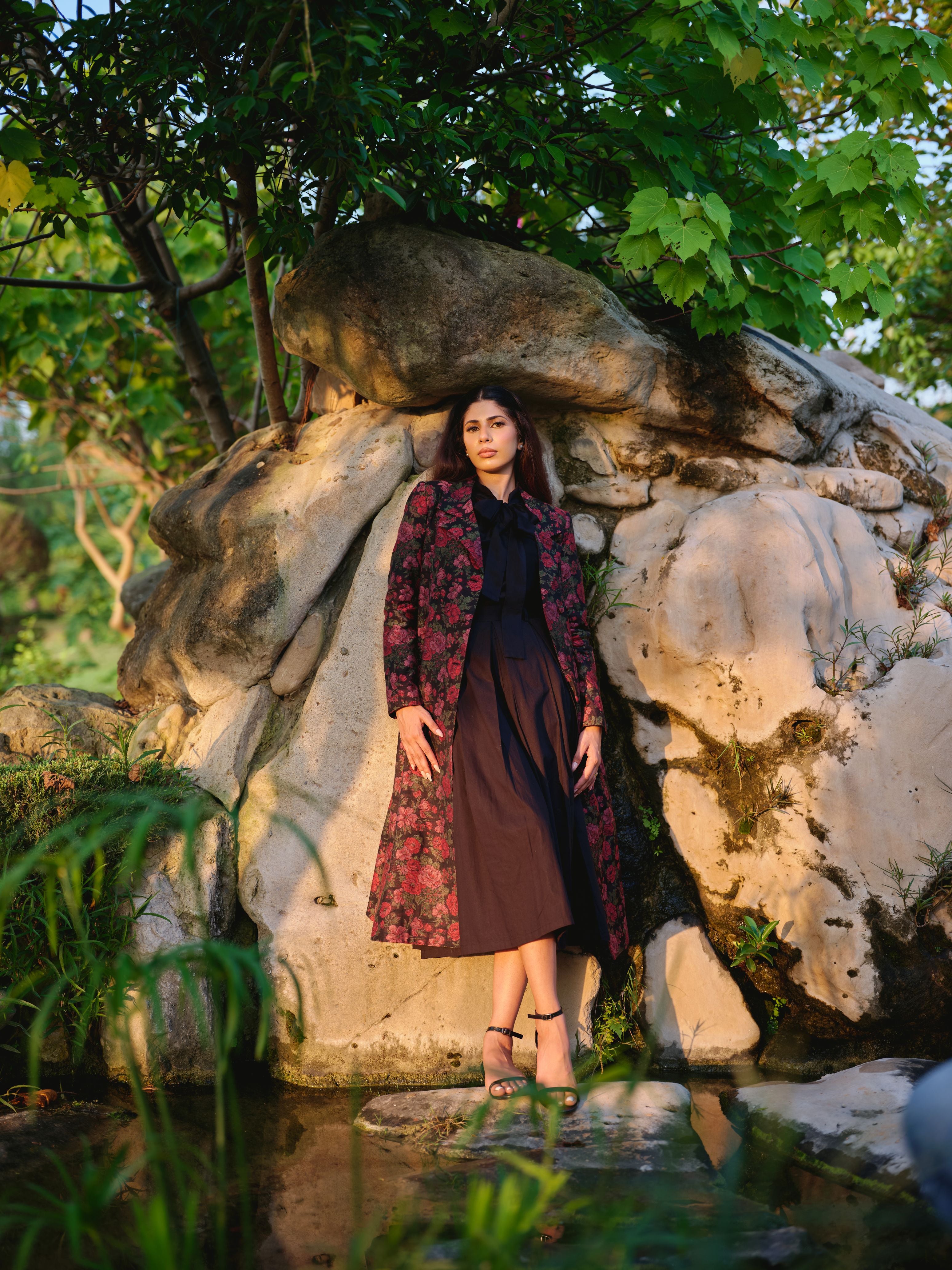 LA VIE EN ROSE BLAZER, BLOUSE &amp; SKIRT SET