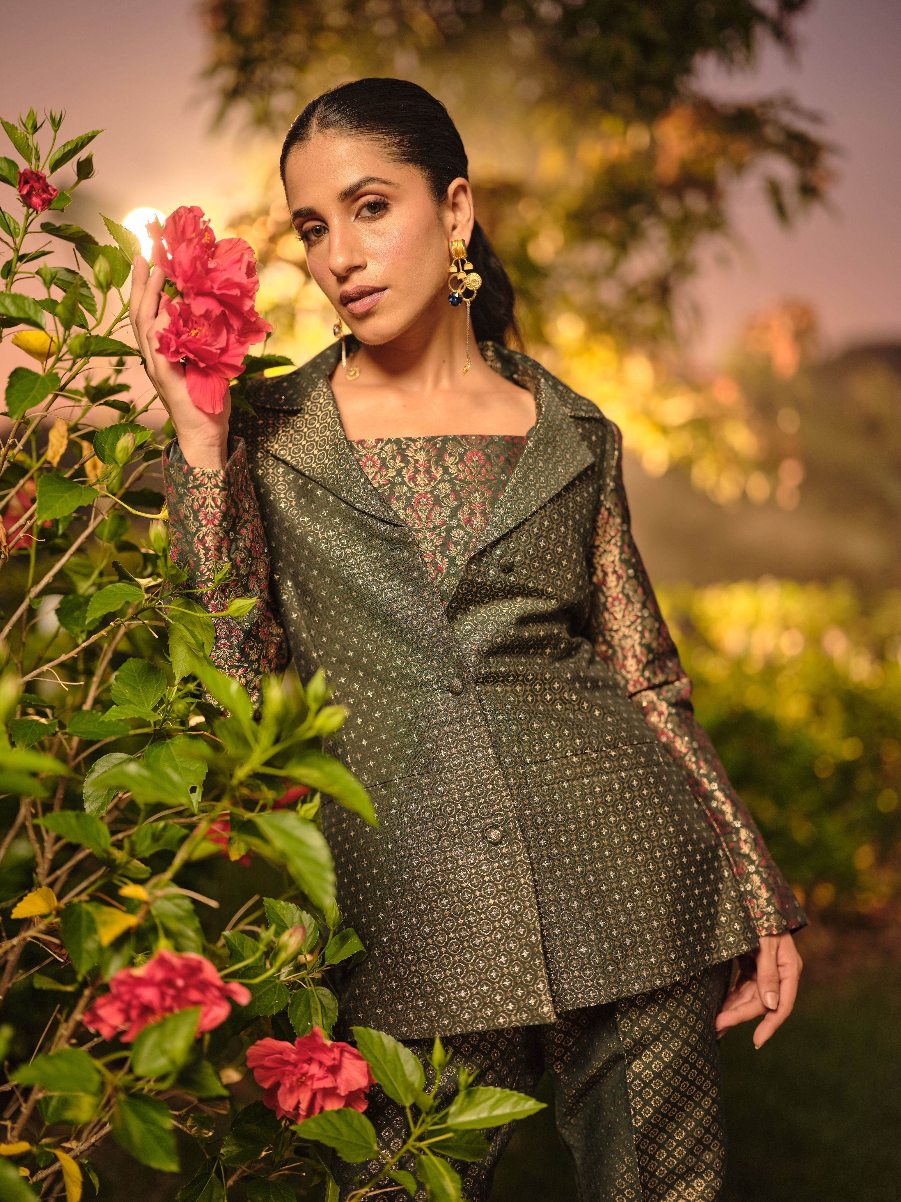 LA CLAIR DE LUNE BUSTIER BLAZER &amp; PANT SET