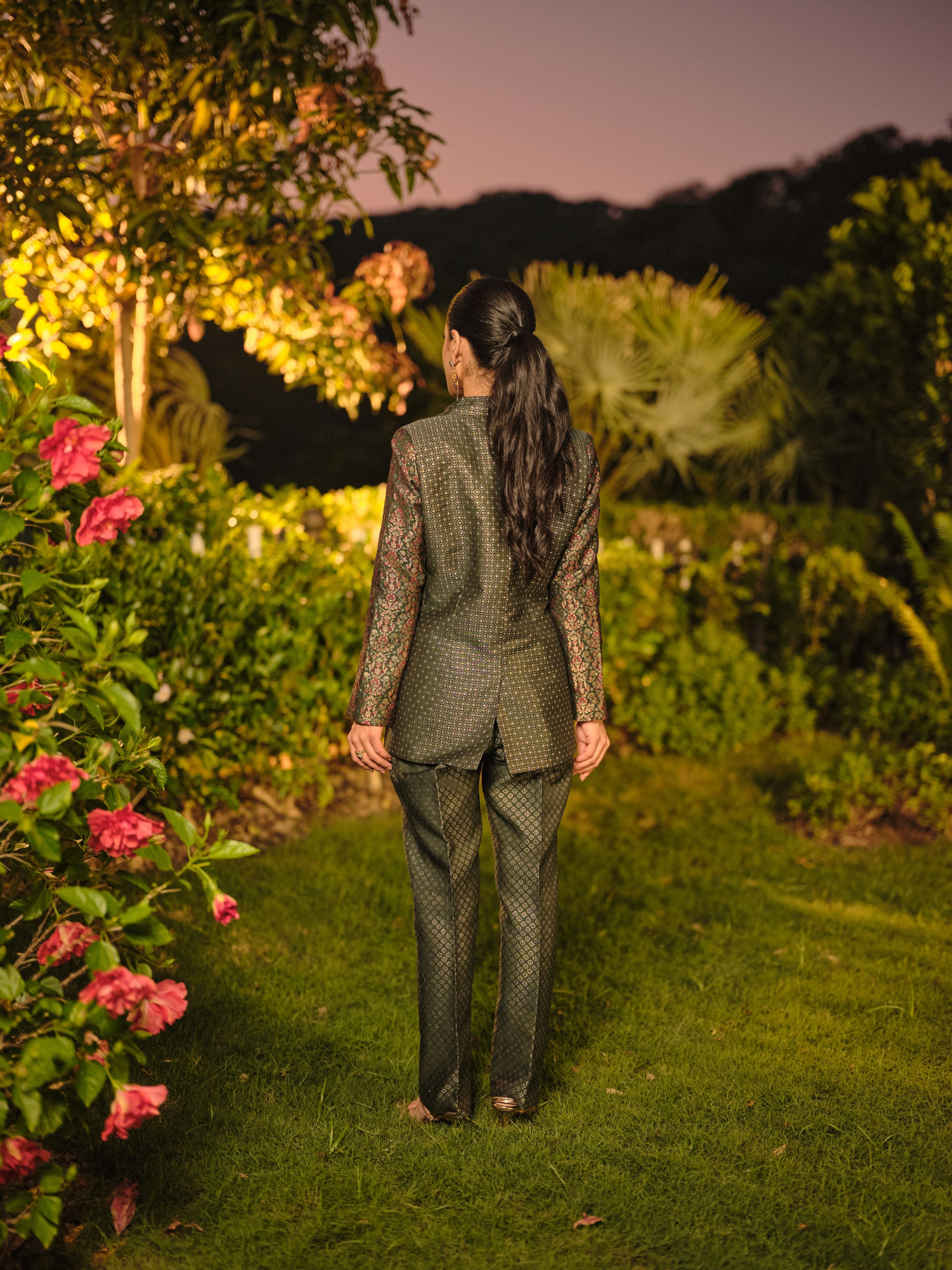 LA CLAIR DE LUNE BUSTIER BLAZER &amp; PANT SET