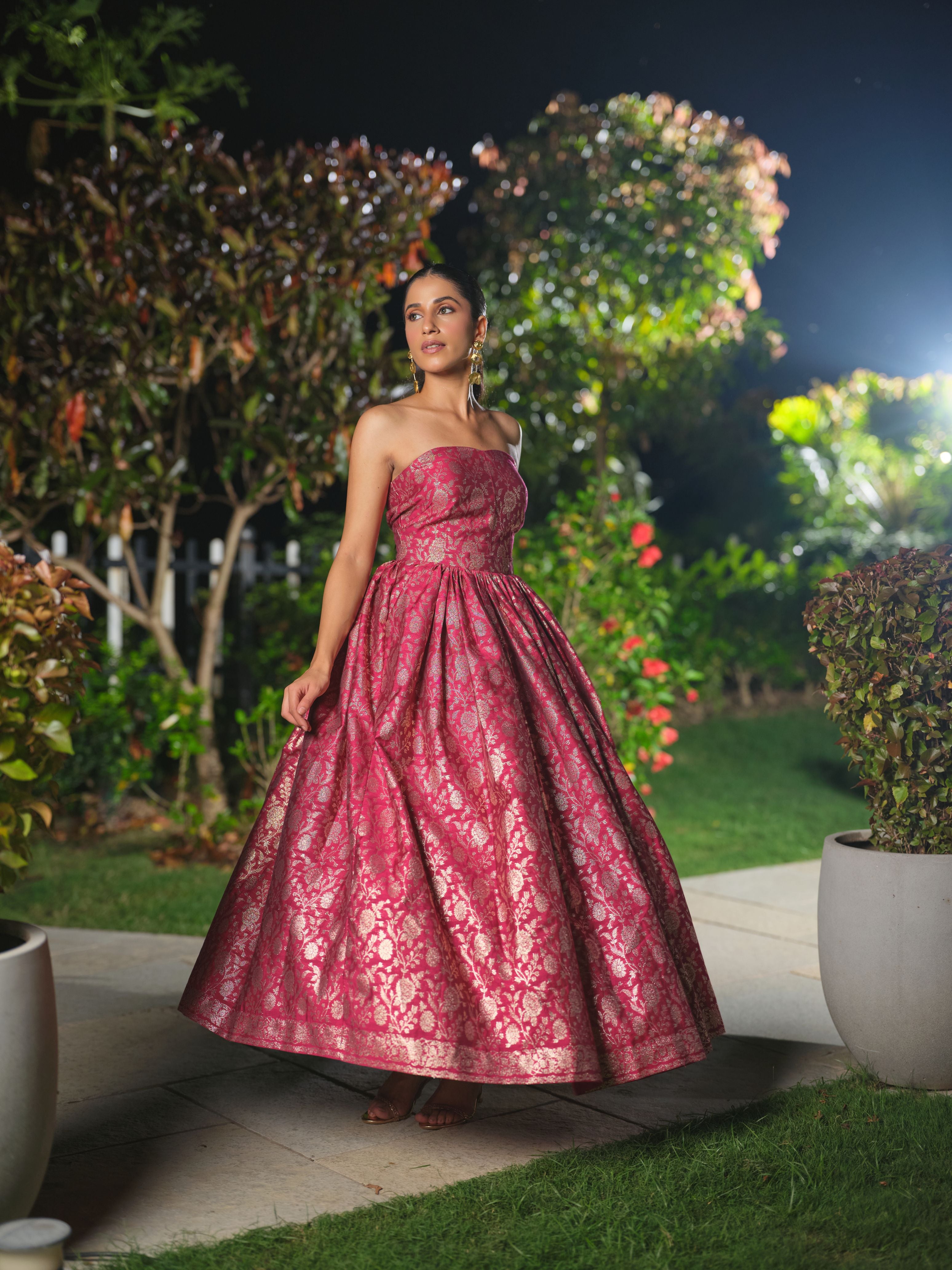 LA DOUCE ROSE BUSTIER &amp; SKIRT SET