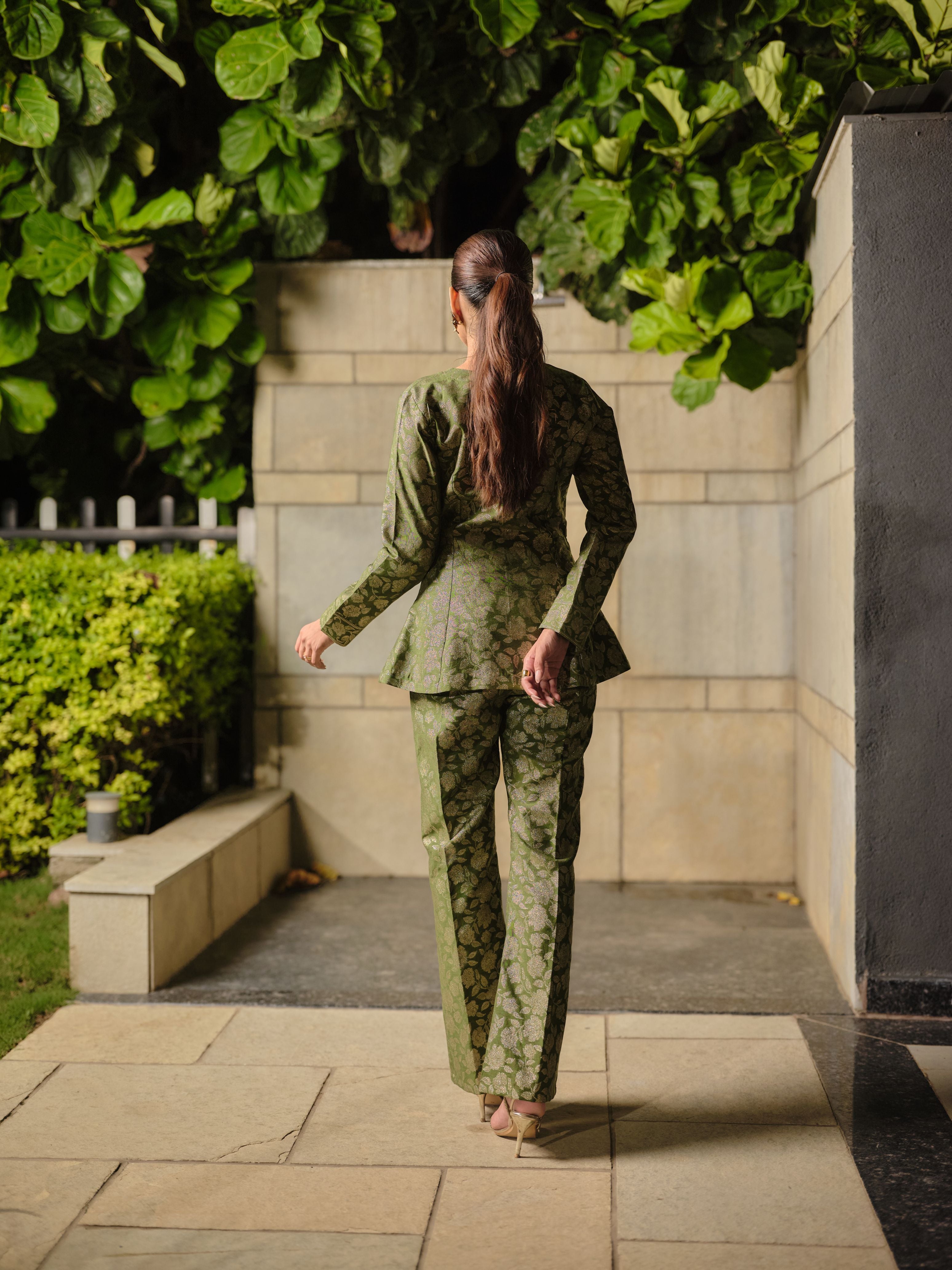 LE JARDIN VERT PEPLUM JACKET &amp; PANTS SET