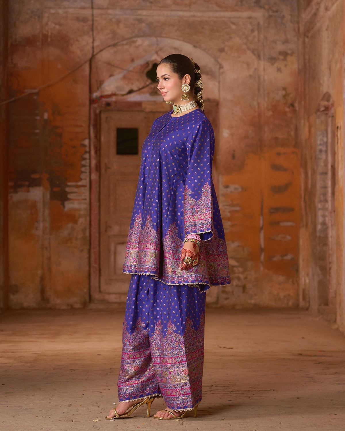Ranoo – Short Kali Kurta with Salwar