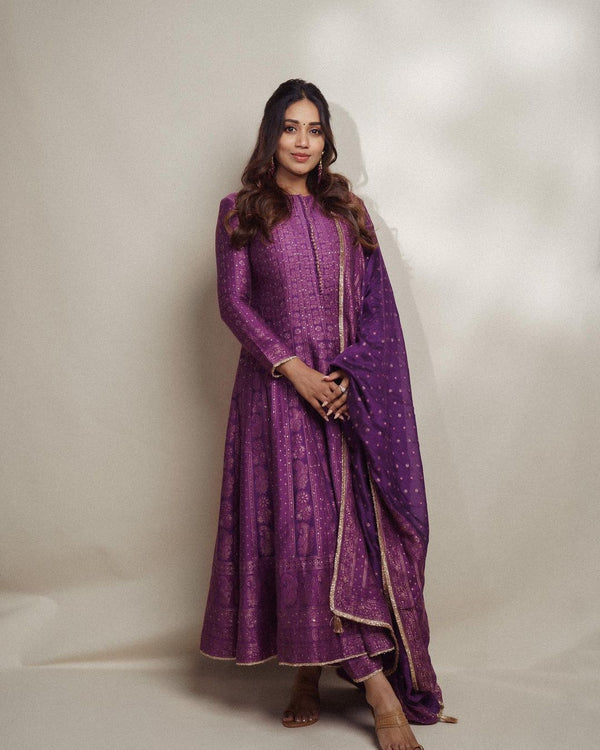 Nivetha Pethuraj In  Shezan Anarkali
