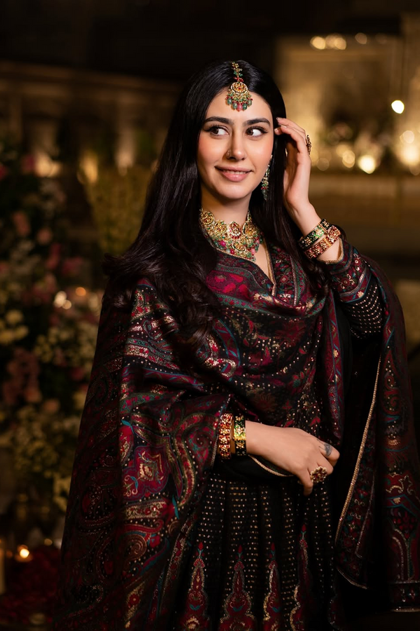 HIRA WARNIA IN The Rehnuma Lehenga