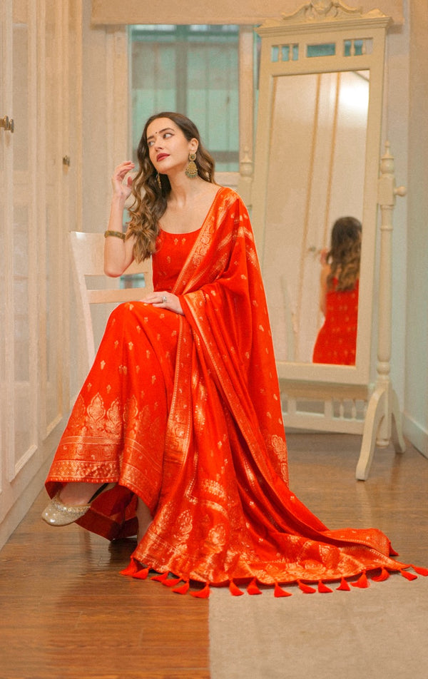 KOMAL KAPOOR IN NARANGI BEHNAAZ ANARKALI