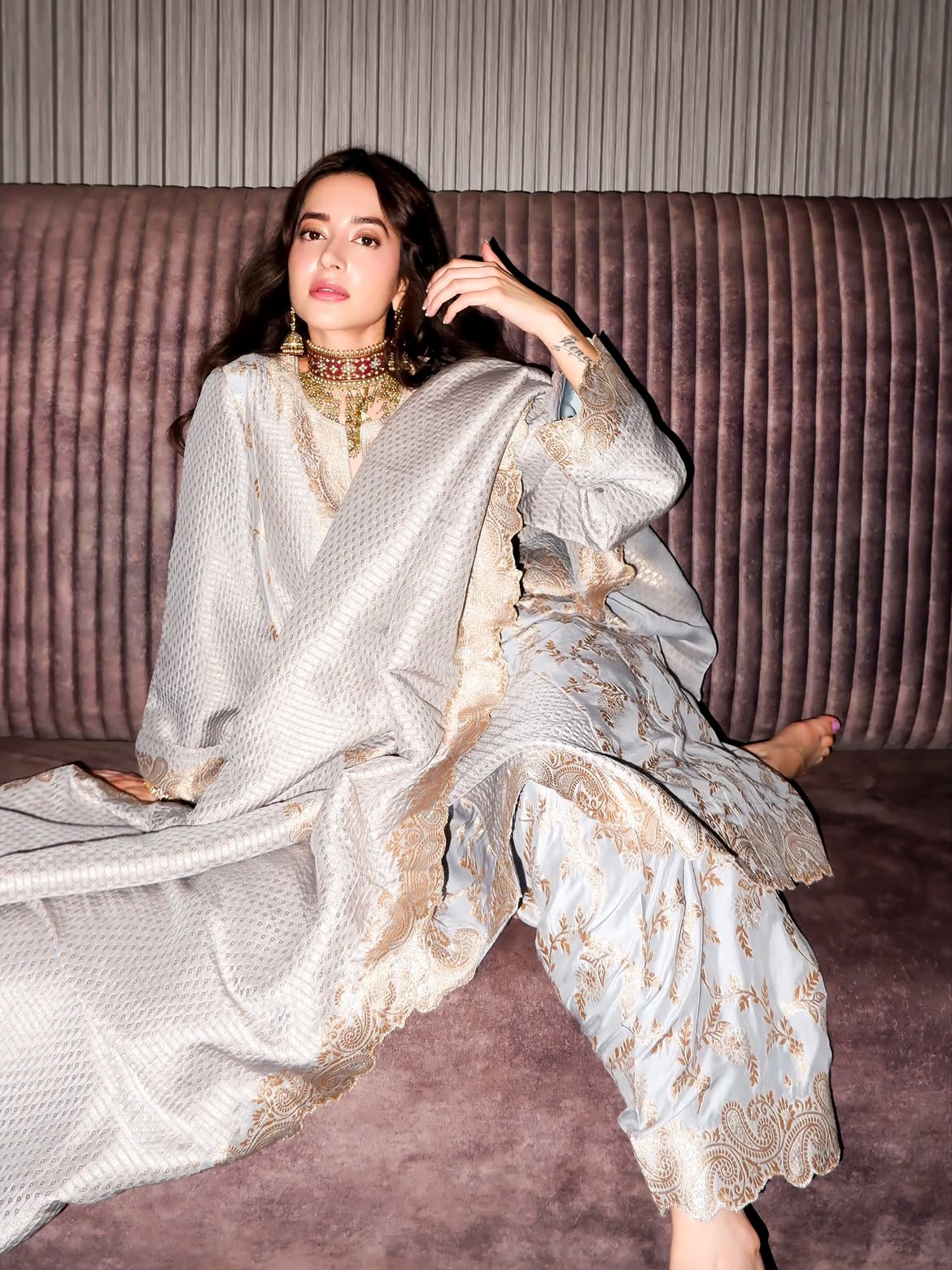 KOMAL KAPOOR IN MALAI GHEWAR