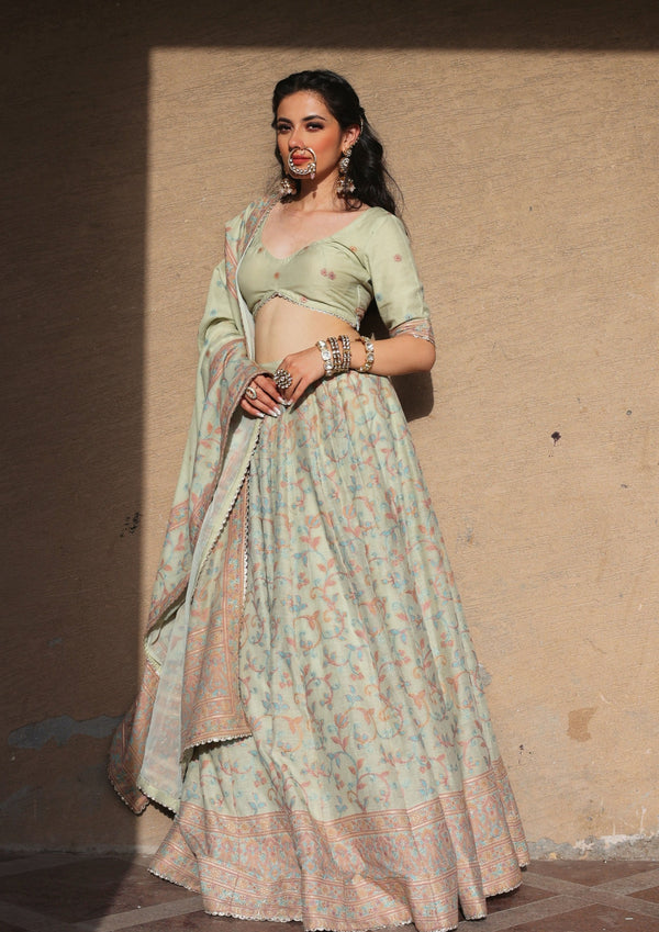 THE MAHAZBEEN LEHNGA