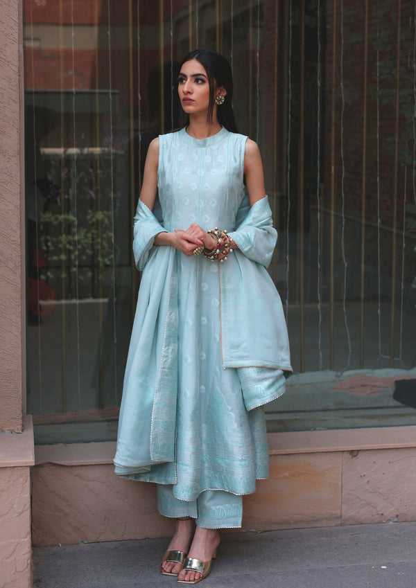 THE ZAYNA SUIT