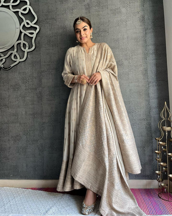 GURLEEN GAMBHIR IN  EAJ SUIT