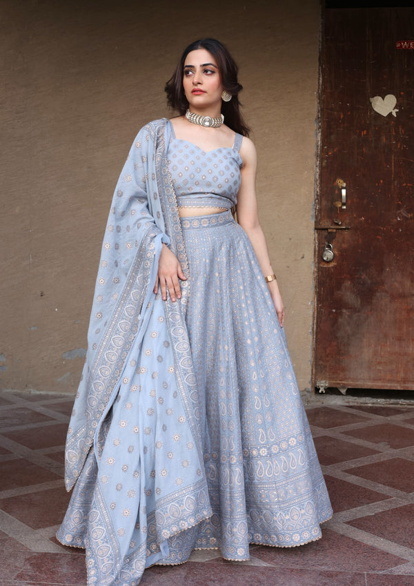 THE RUMADI AZMAT LEHNGA
