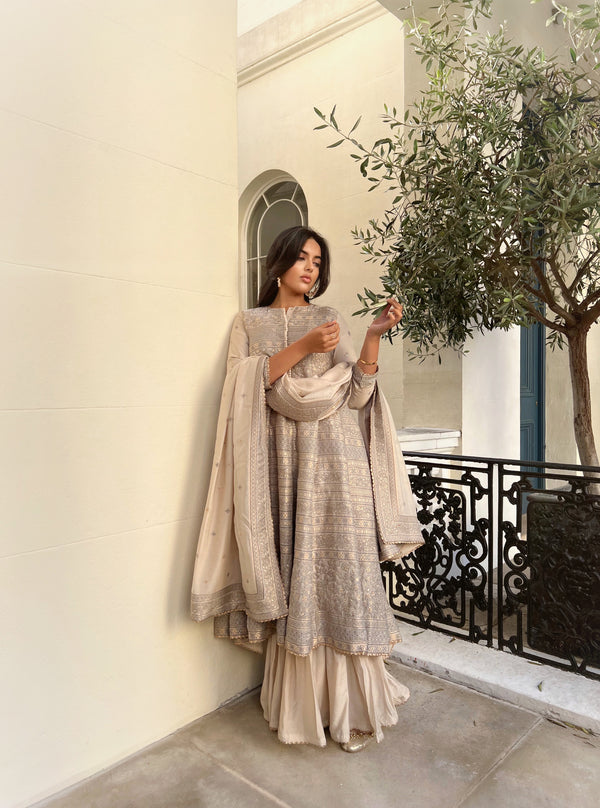 AISHA SHABAN IN AL-SABOOR SUIT